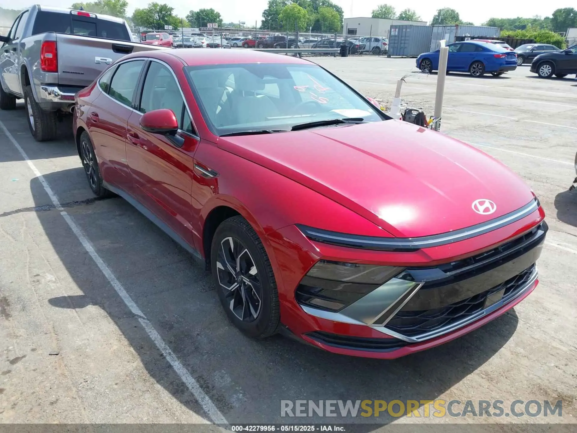 1 Photograph of a damaged car KMHL64JA6SA451663 HYUNDAI SONATA 2025