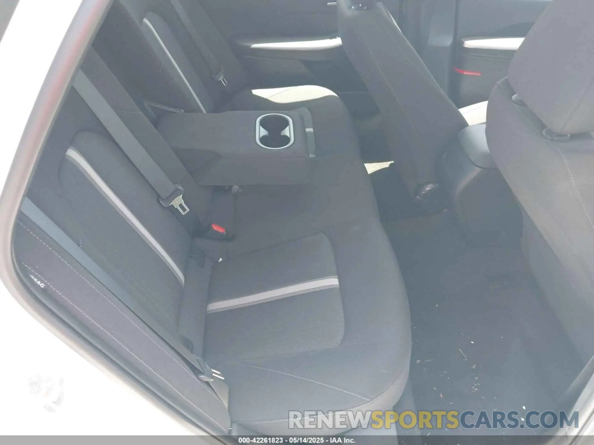 8 Photograph of a damaged car KMHL64JA7SA437111 HYUNDAI SONATA 2025