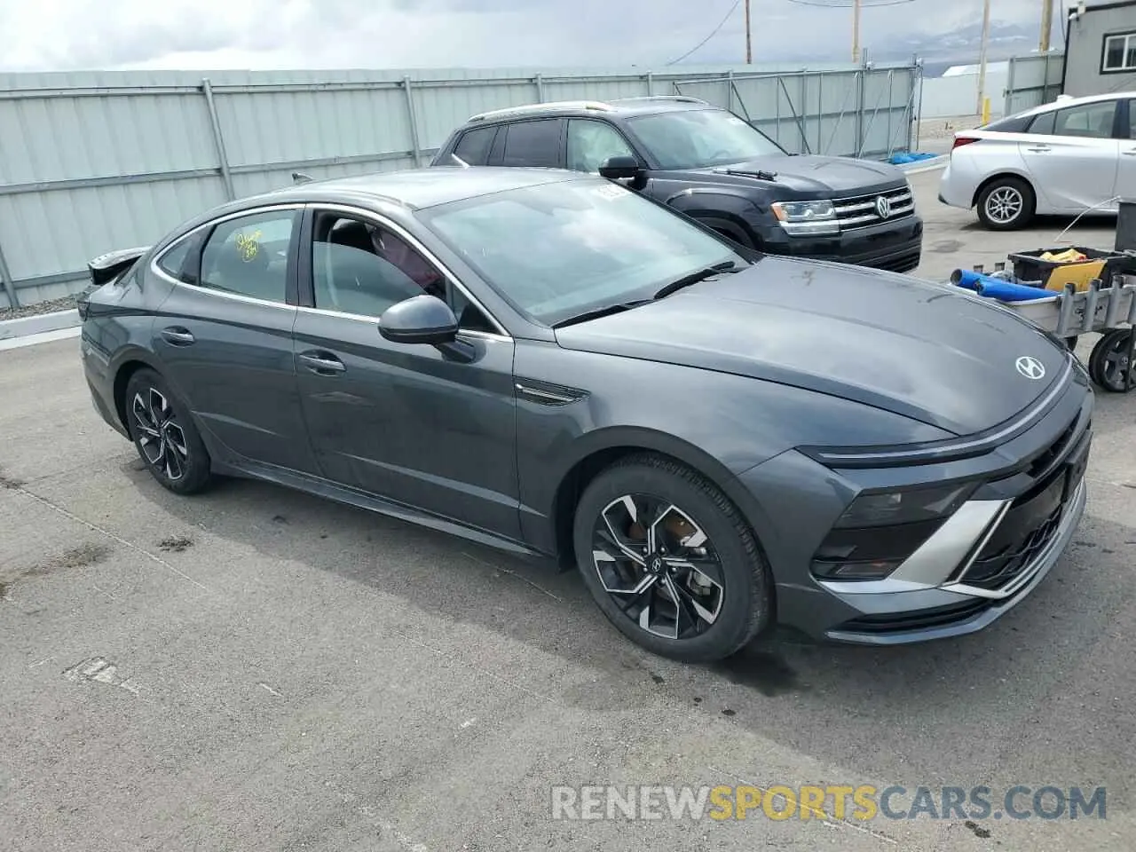 4 Фотография поврежденного автомобиля KMHL64JA9SA453469 HYUNDAI SONATA 2025