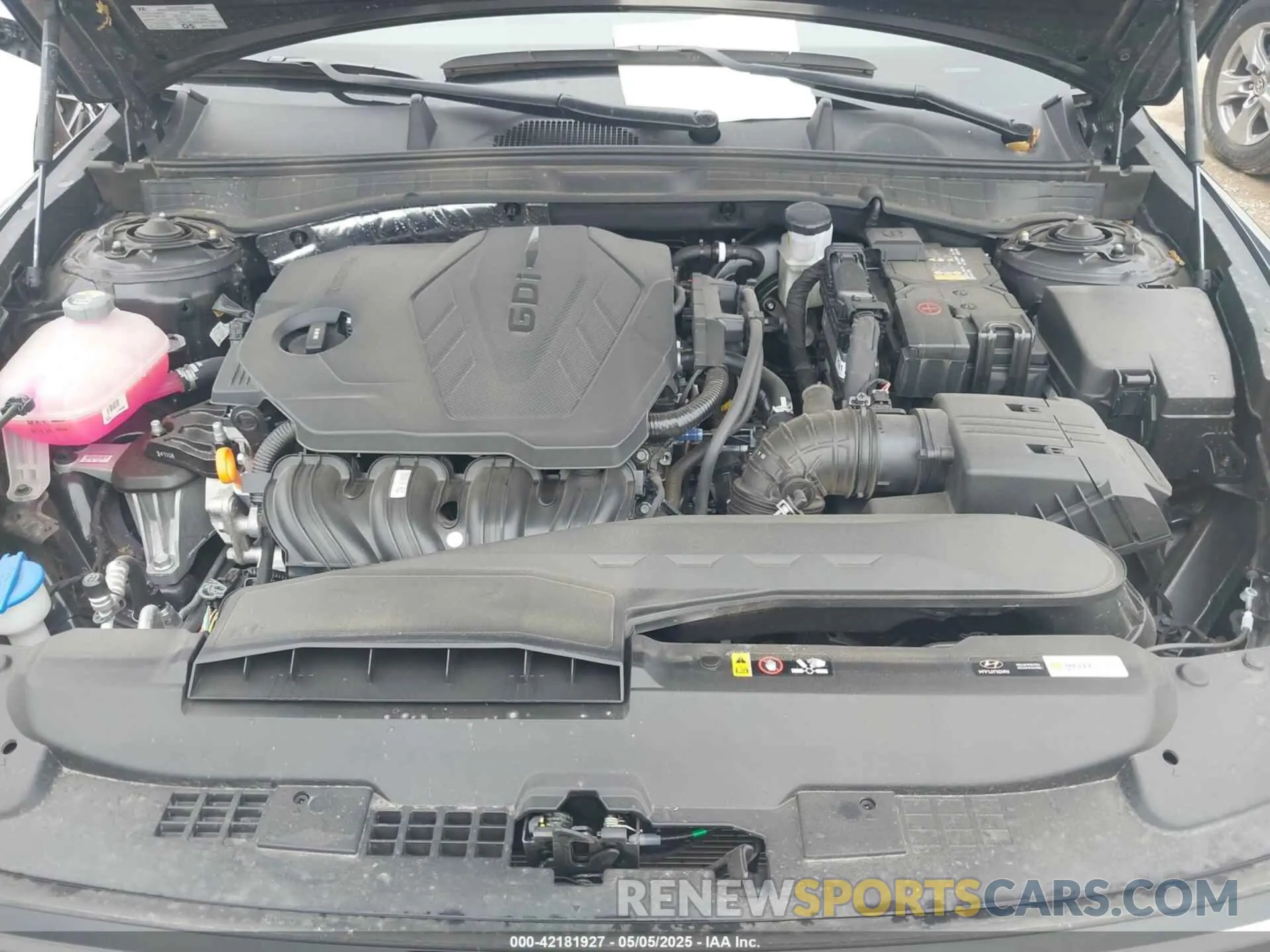 10 Photograph of a damaged car KMHL64JA9SA463449 HYUNDAI SONATA 2025