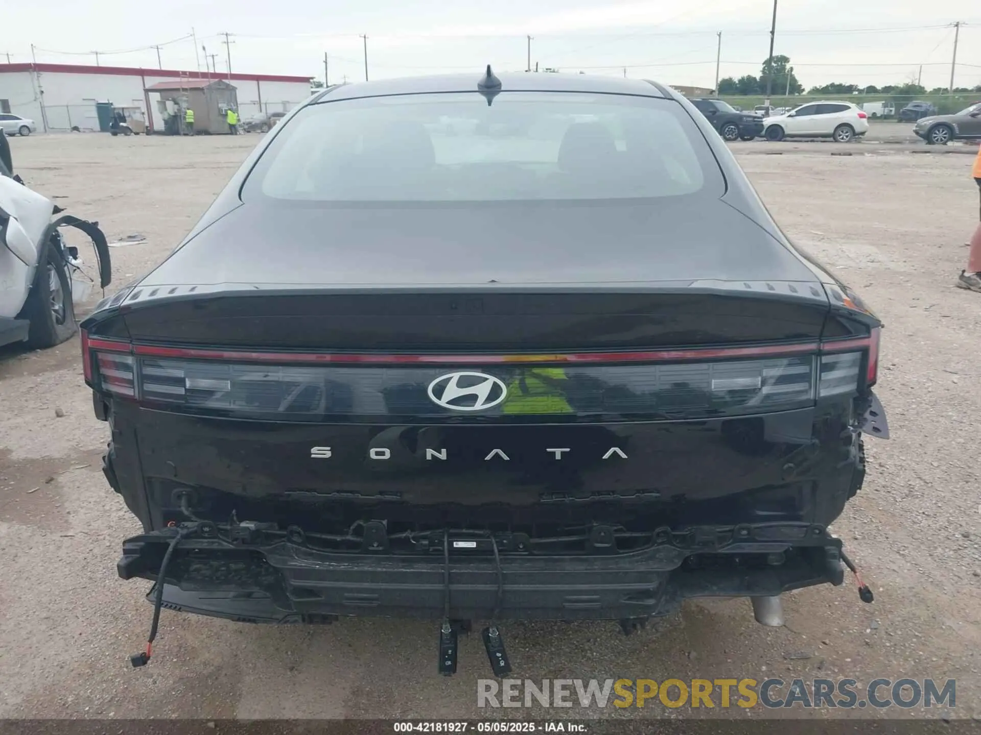 16 Photograph of a damaged car KMHL64JA9SA463449 HYUNDAI SONATA 2025