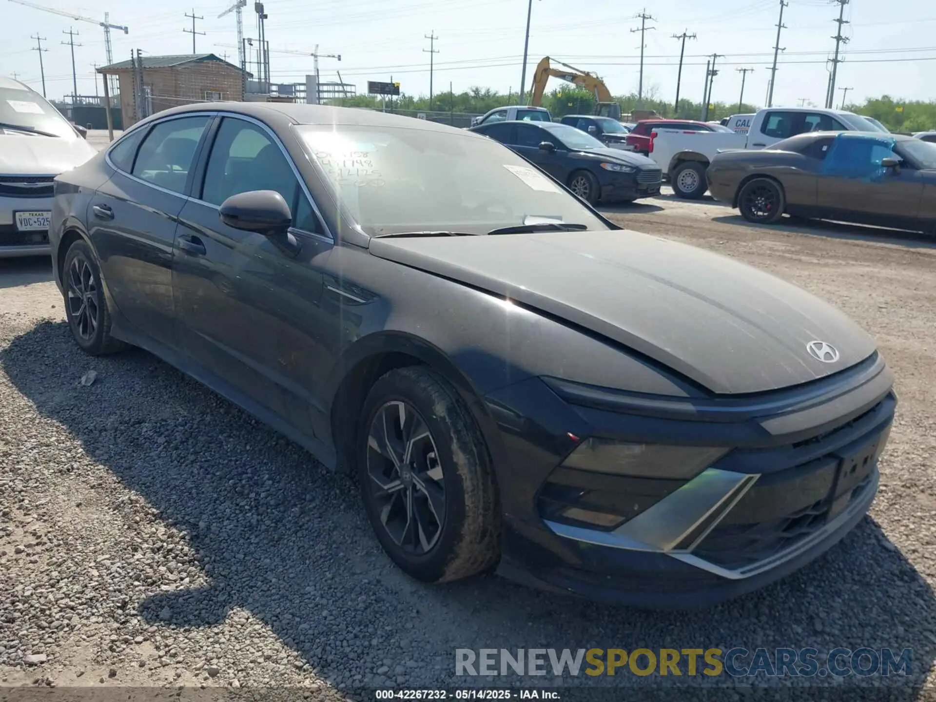1 Photograph of a damaged car KMHL64JAXSA437748 HYUNDAI SONATA 2025