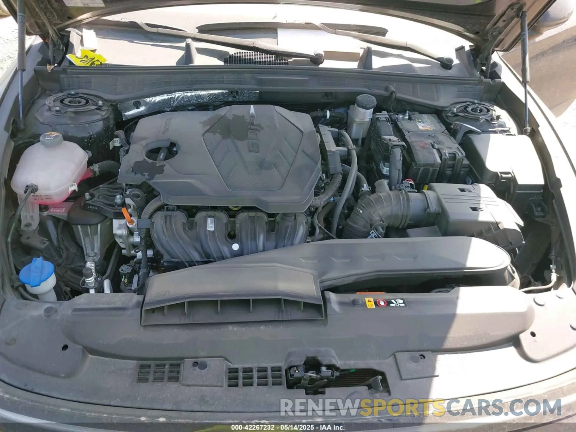 10 Photograph of a damaged car KMHL64JAXSA437748 HYUNDAI SONATA 2025