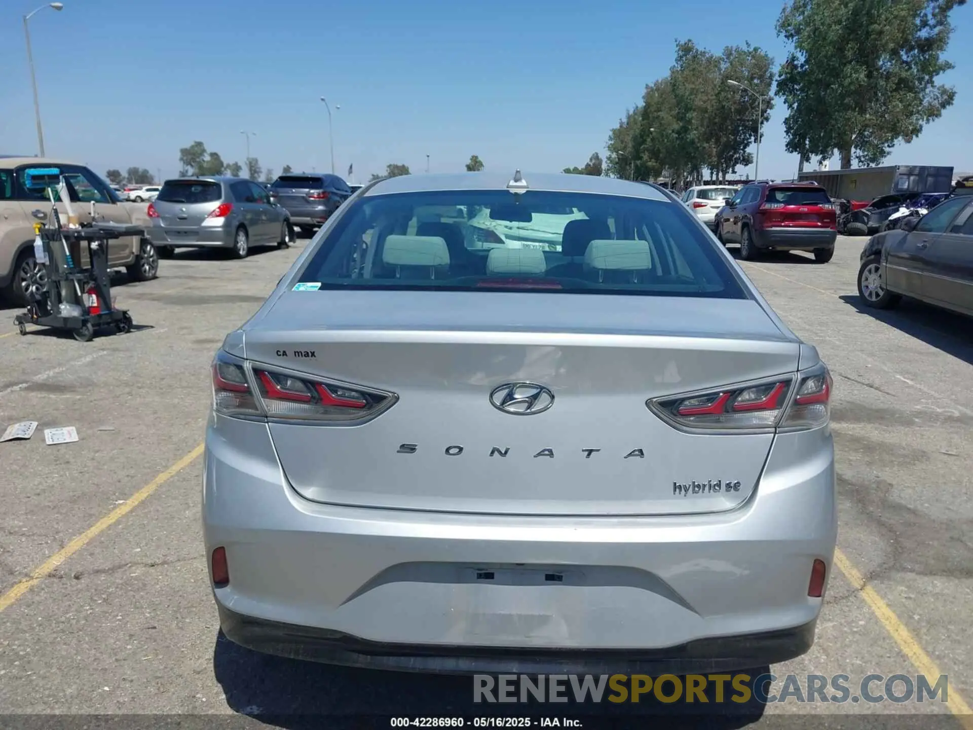 16 Photograph of a damaged car KMHE24L31KA091656 HYUNDAI SONATA HYBRID 2019