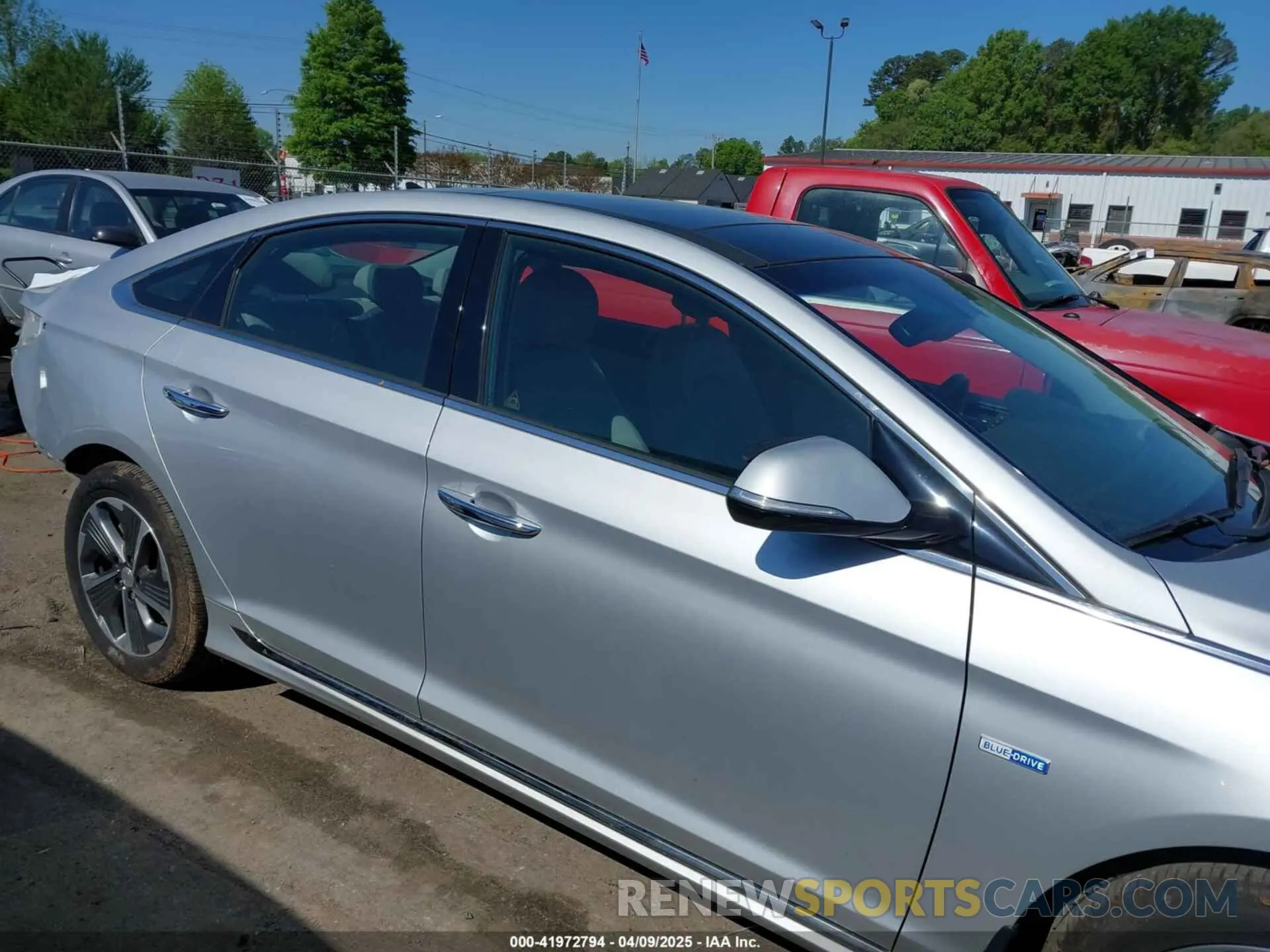 14 Фотография поврежденного автомобиля KMHE34L32KA090514 HYUNDAI SONATA HYBRID 2019