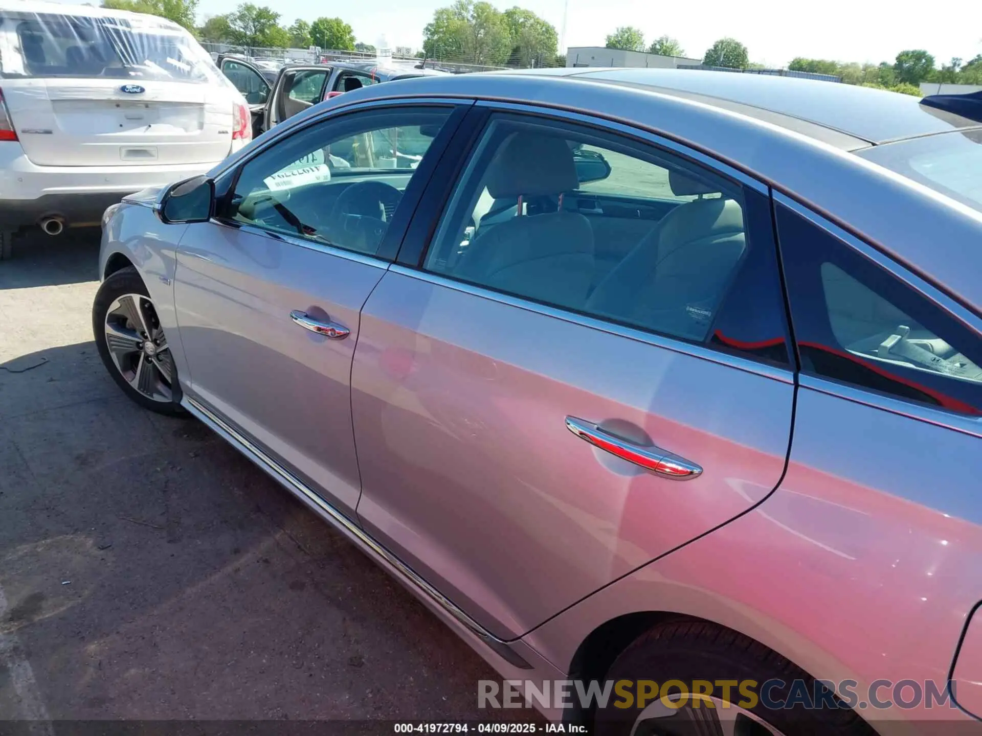 15 Фотография поврежденного автомобиля KMHE34L32KA090514 HYUNDAI SONATA HYBRID 2019