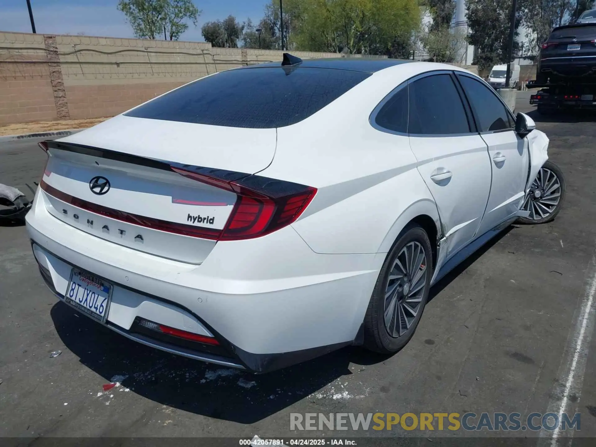4 Фотография поврежденного автомобиля KMHL54JJ1LA012388 HYUNDAI SONATA HYBRID 2020