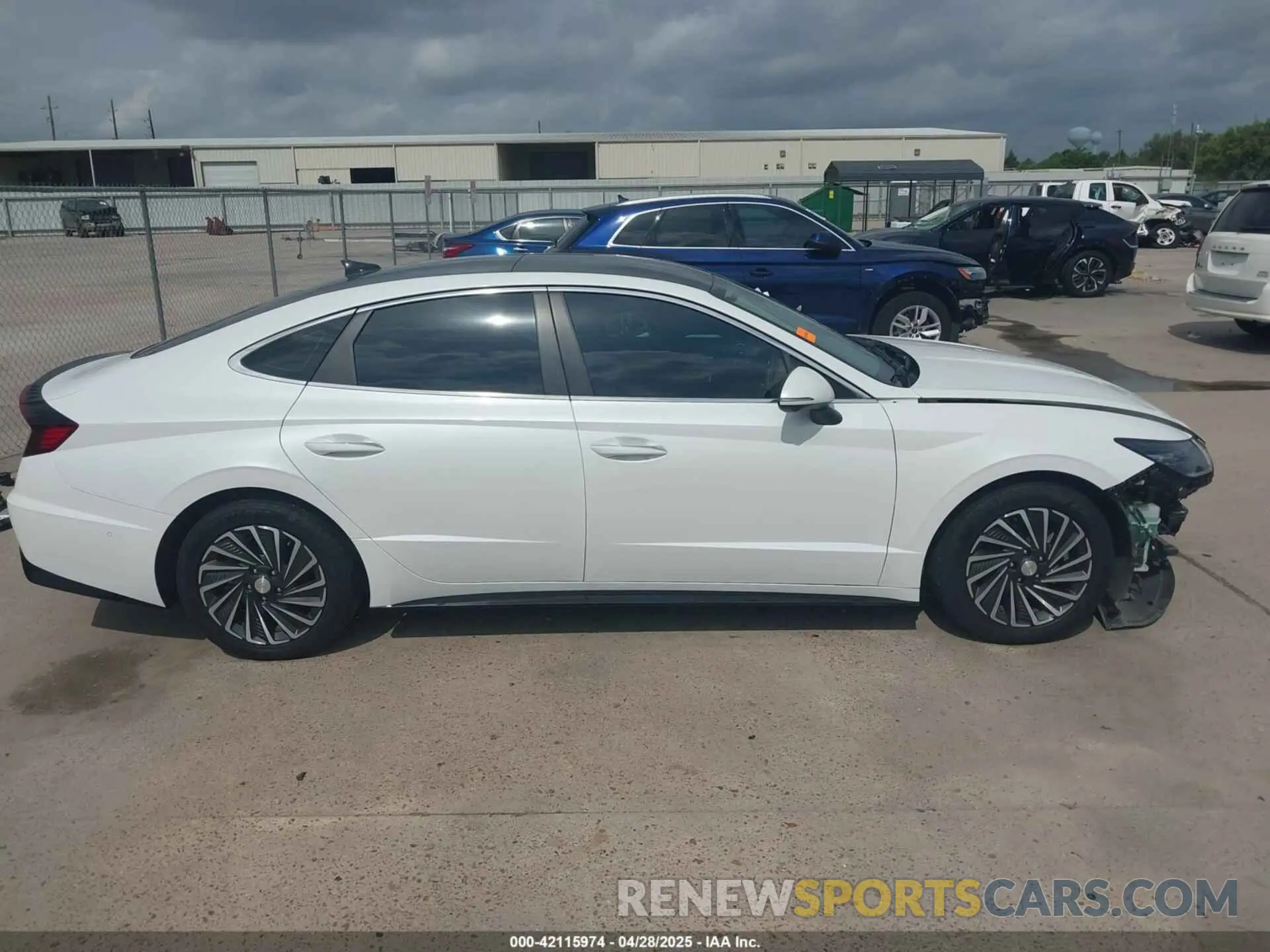 14 Photograph of a damaged car KMHL54JJ8NA049246 HYUNDAI SONATA HYBRID 2022