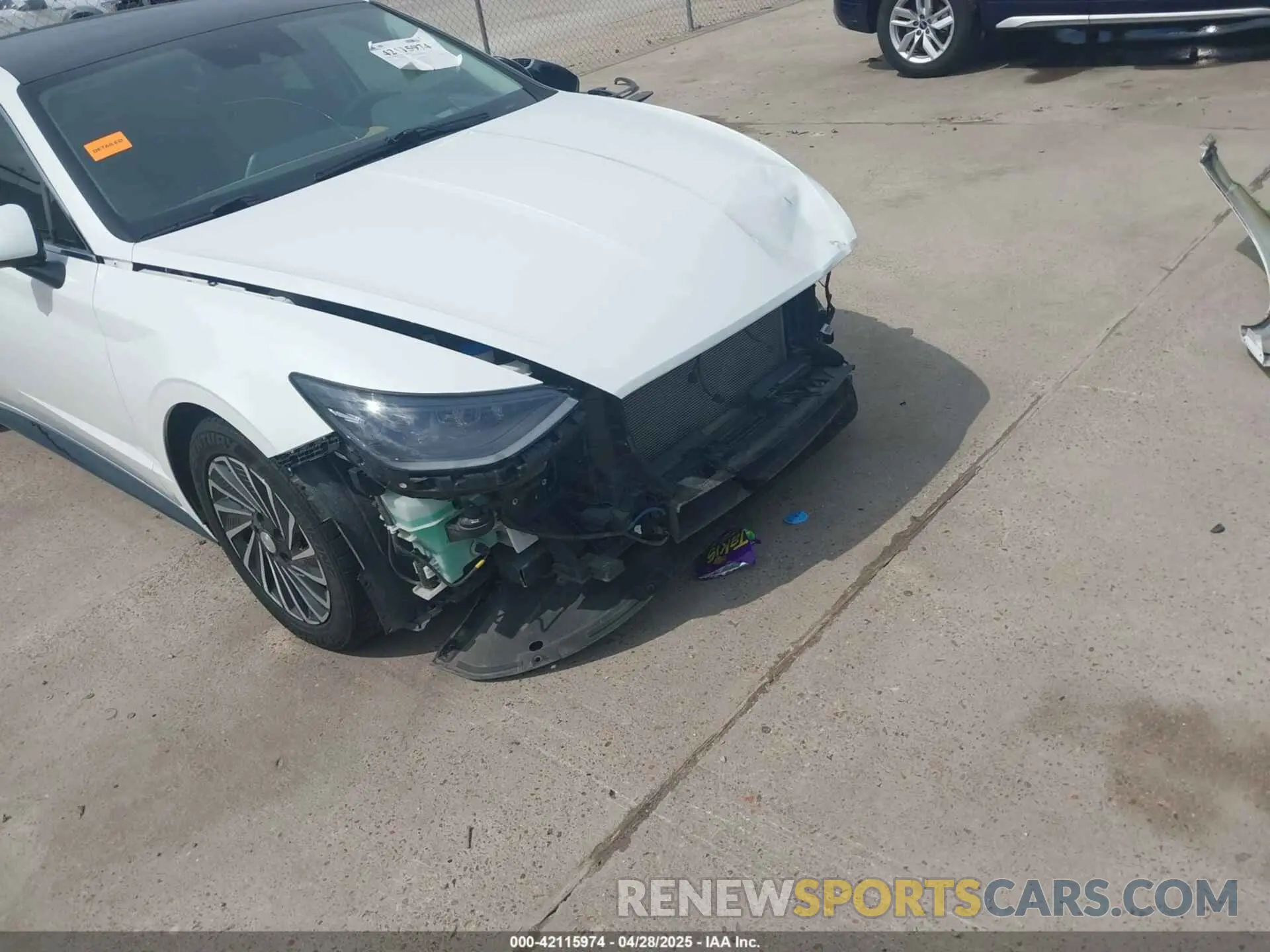 18 Photograph of a damaged car KMHL54JJ8NA049246 HYUNDAI SONATA HYBRID 2022