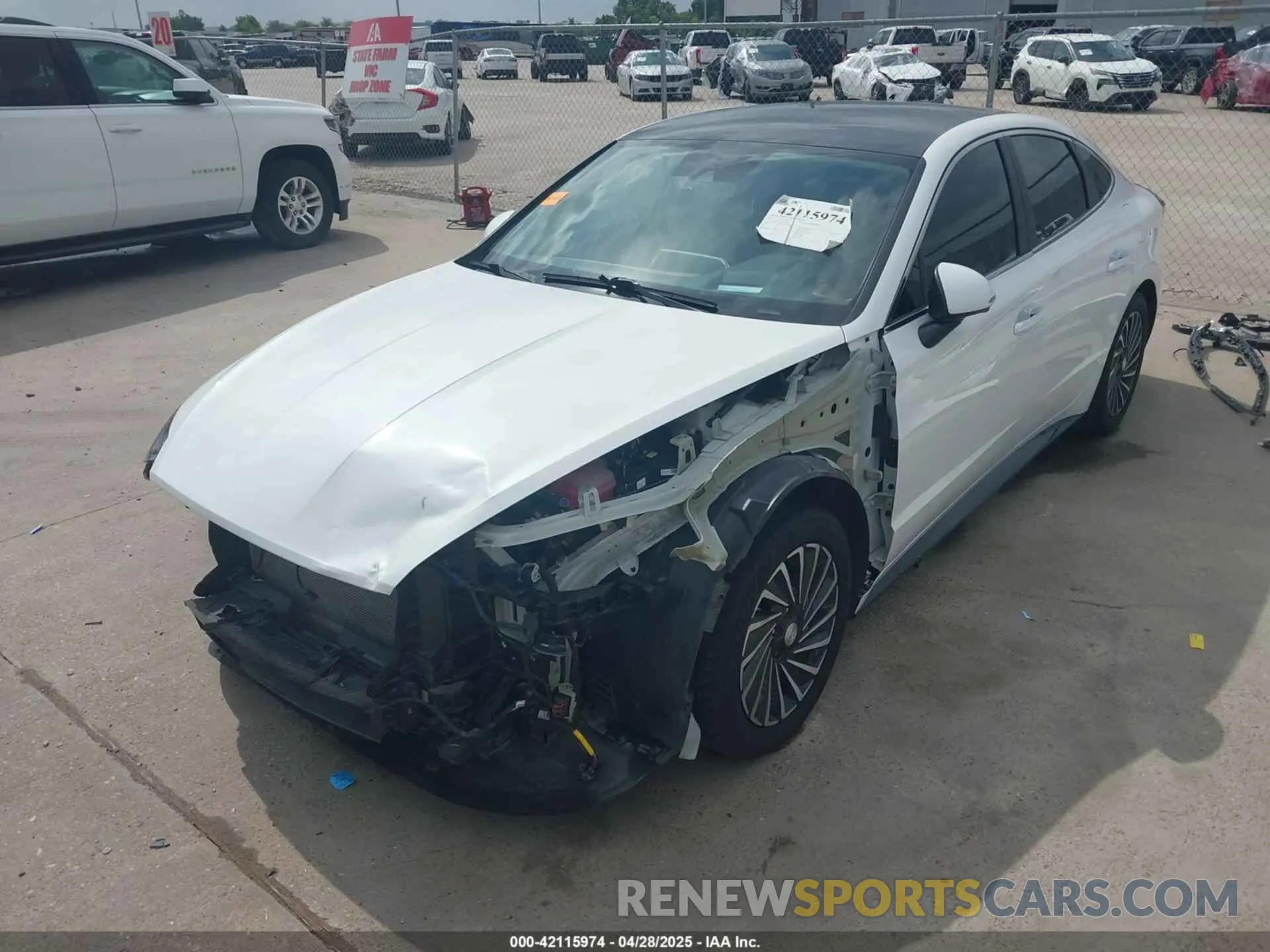 2 Photograph of a damaged car KMHL54JJ8NA049246 HYUNDAI SONATA HYBRID 2022