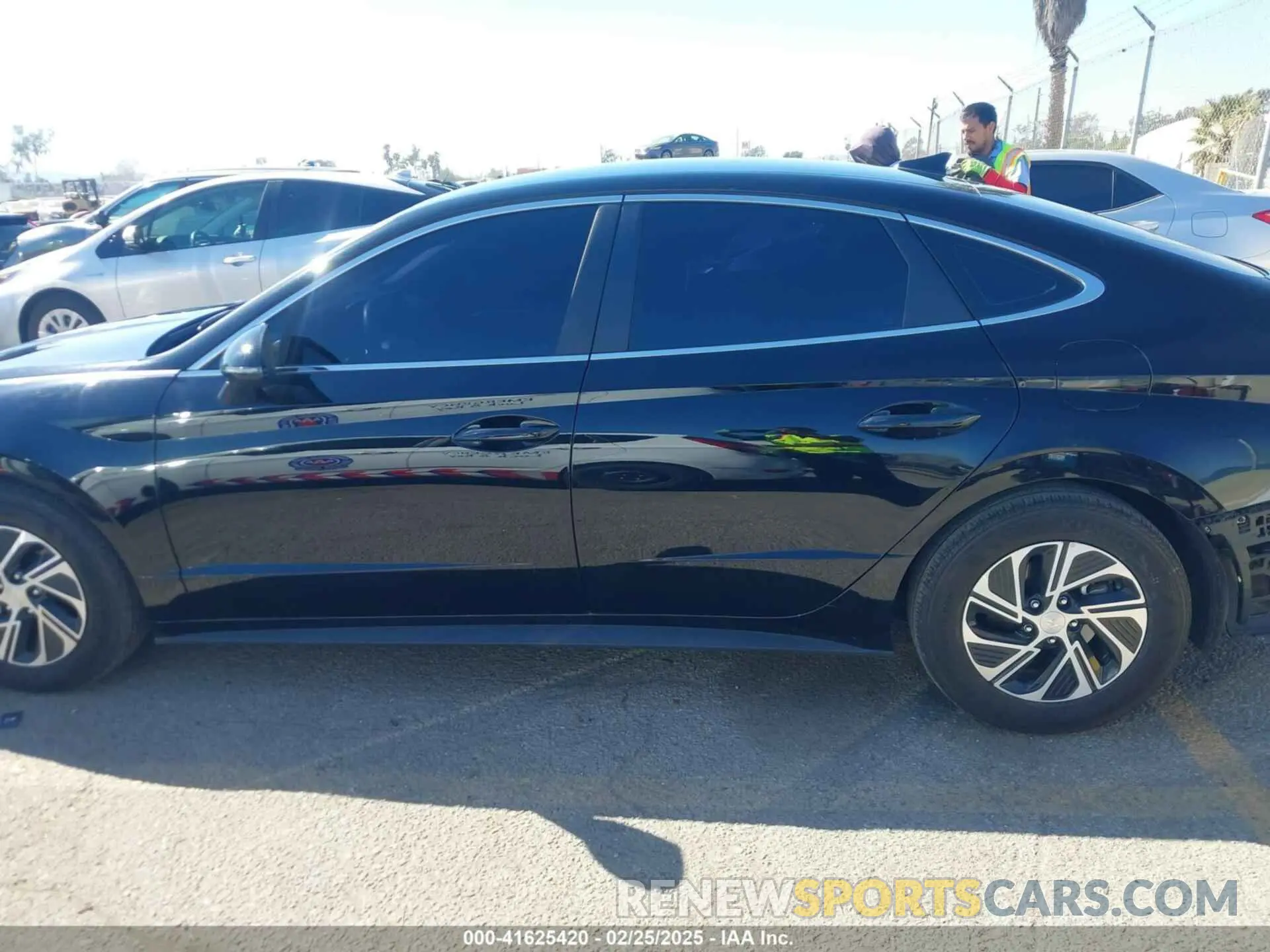 15 Photograph of a damaged car KMHL24JJ4PA055136 HYUNDAI SONATA HYBRID 2023