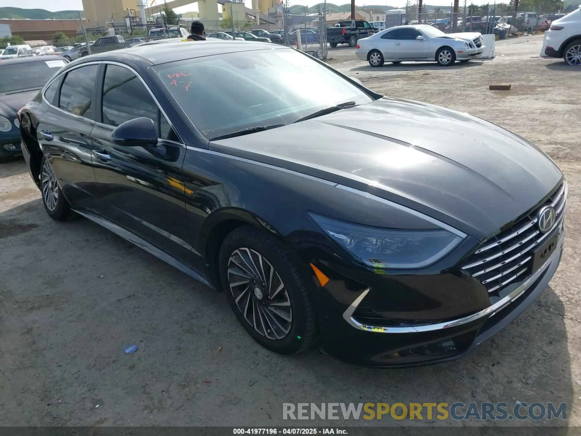 1 Фотография поврежденного автомобиля KMHL34JJ7PA064149 HYUNDAI SONATA HYBRID 2023