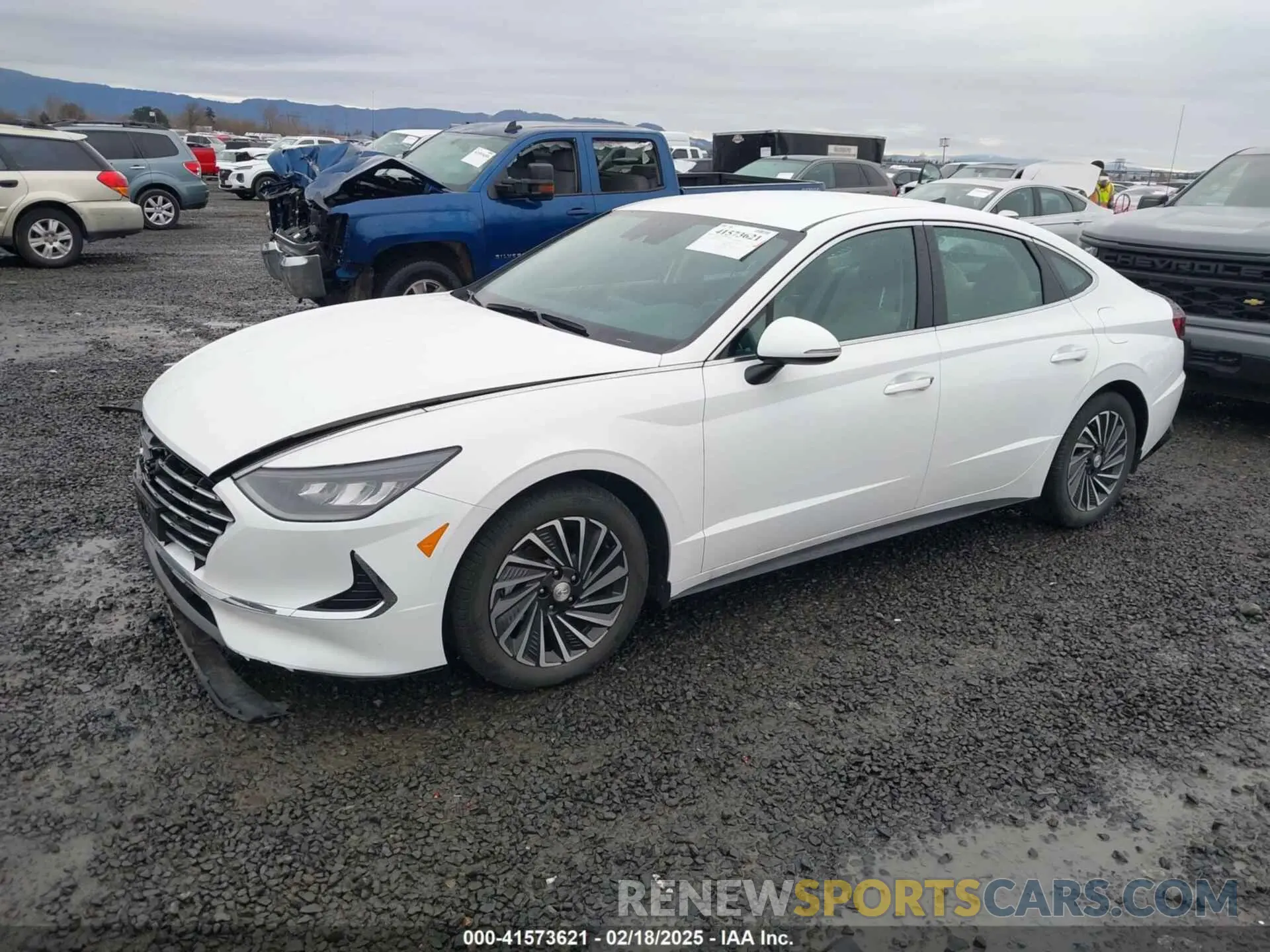 2 Фотография поврежденного автомобиля KMHL34JJXPA054067 HYUNDAI SONATA HYBRID 2023