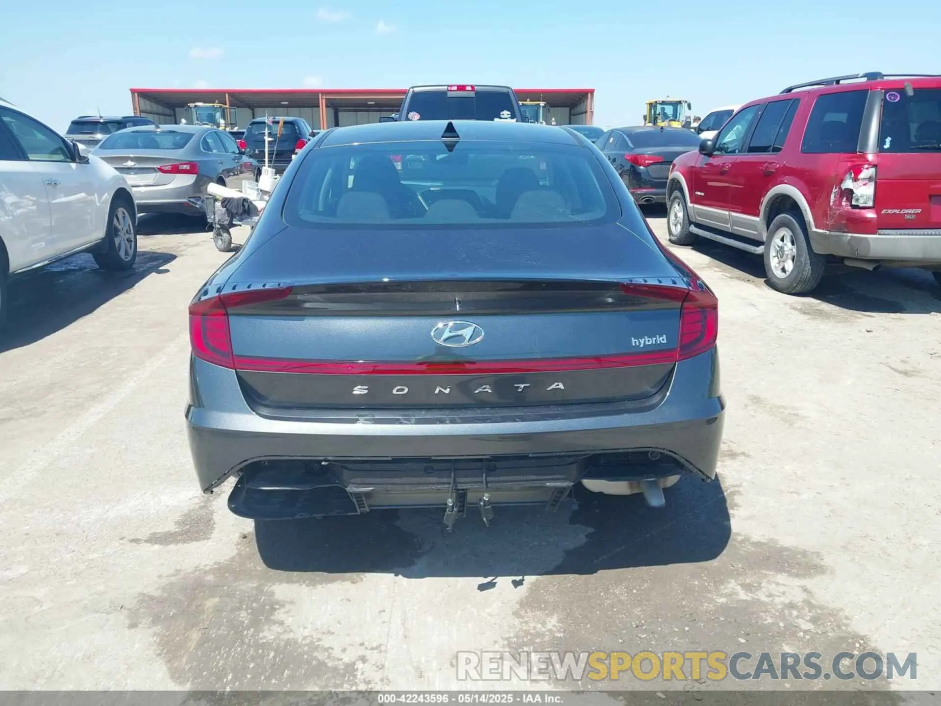 17 Photograph of a damaged car KMHL34JJXPA075050 HYUNDAI SONATA HYBRID 2023