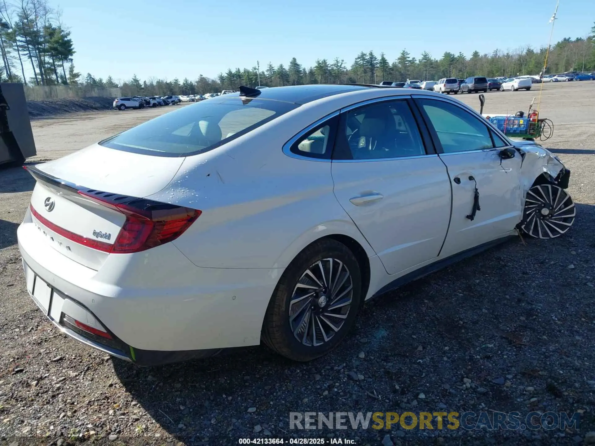 4 Photograph of a damaged car KMHL54JJ0PA066013 HYUNDAI SONATA HYBRID 2023