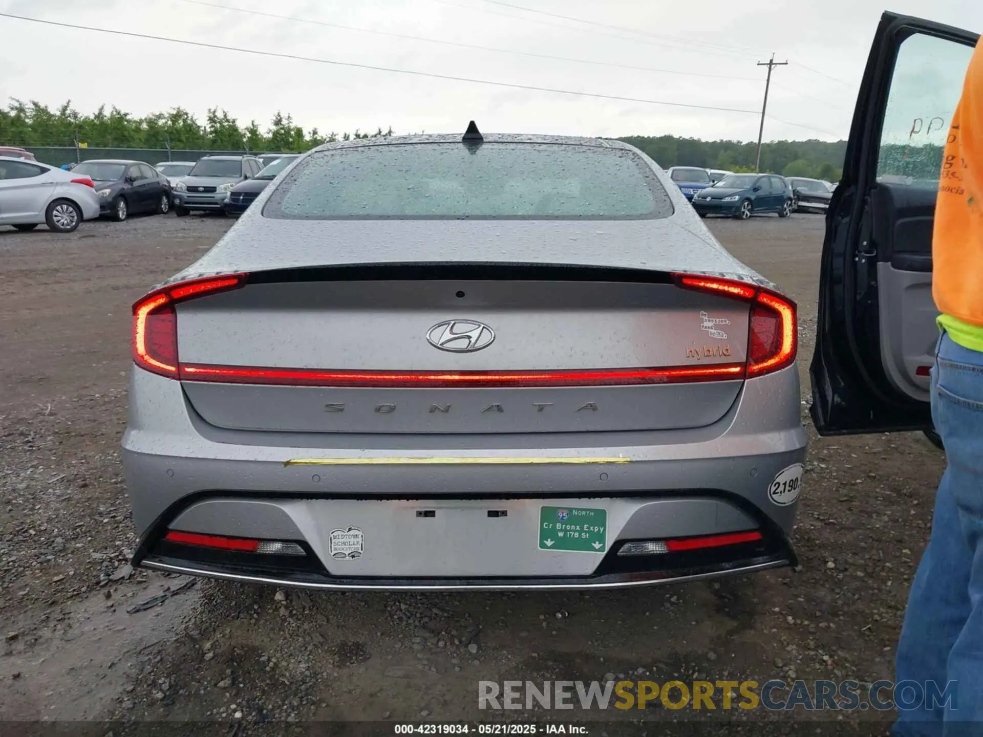 16 Photograph of a damaged car KMHL54JJ4PA076043 HYUNDAI SONATA HYBRID 2023