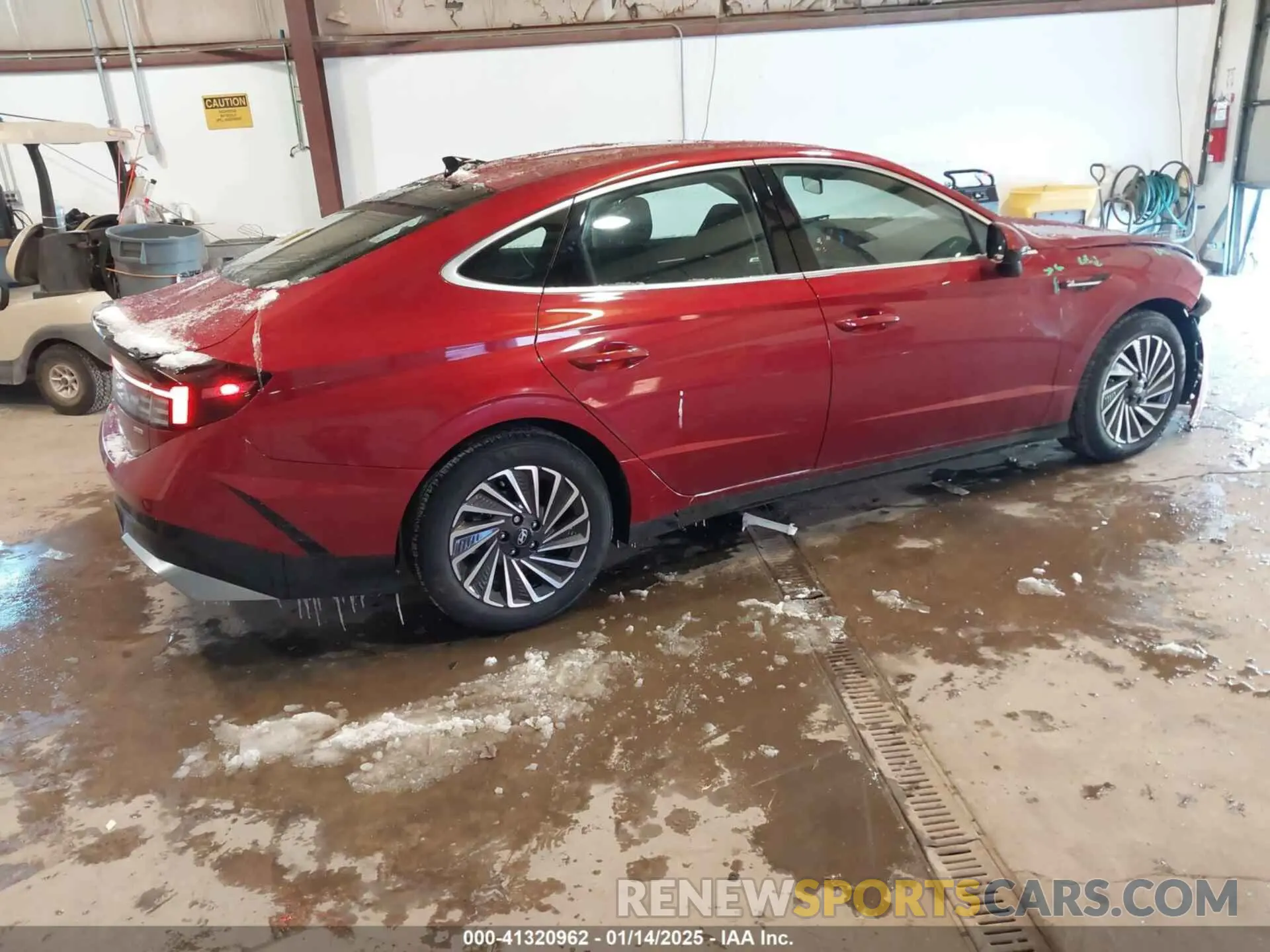4 Фотография поврежденного автомобиля KMHL34JJ1RA087607 HYUNDAI SONATA HYBRID 2024