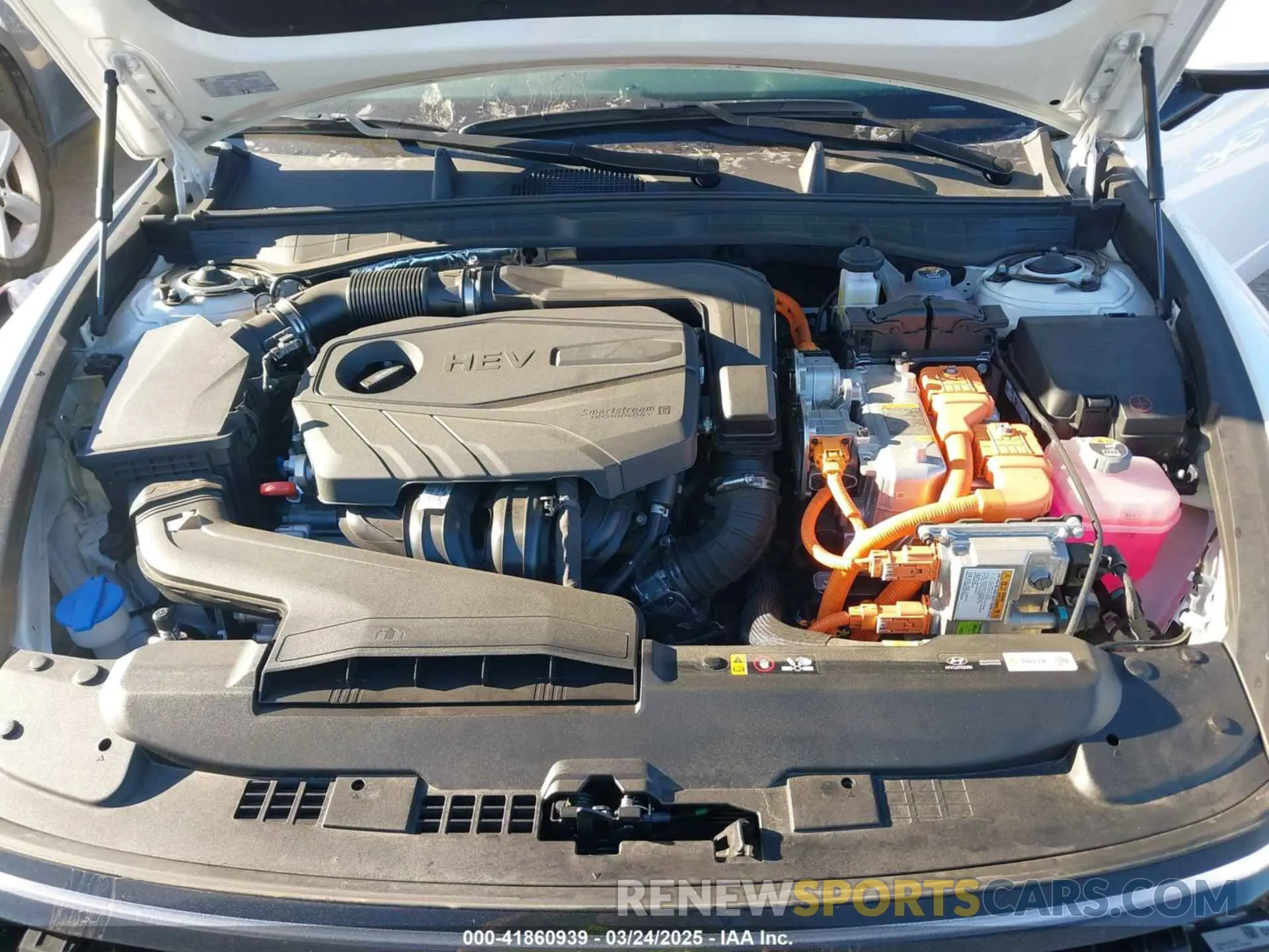 10 Photograph of a damaged car KMHL34JJ2RA086417 HYUNDAI SONATA HYBRID 2024
