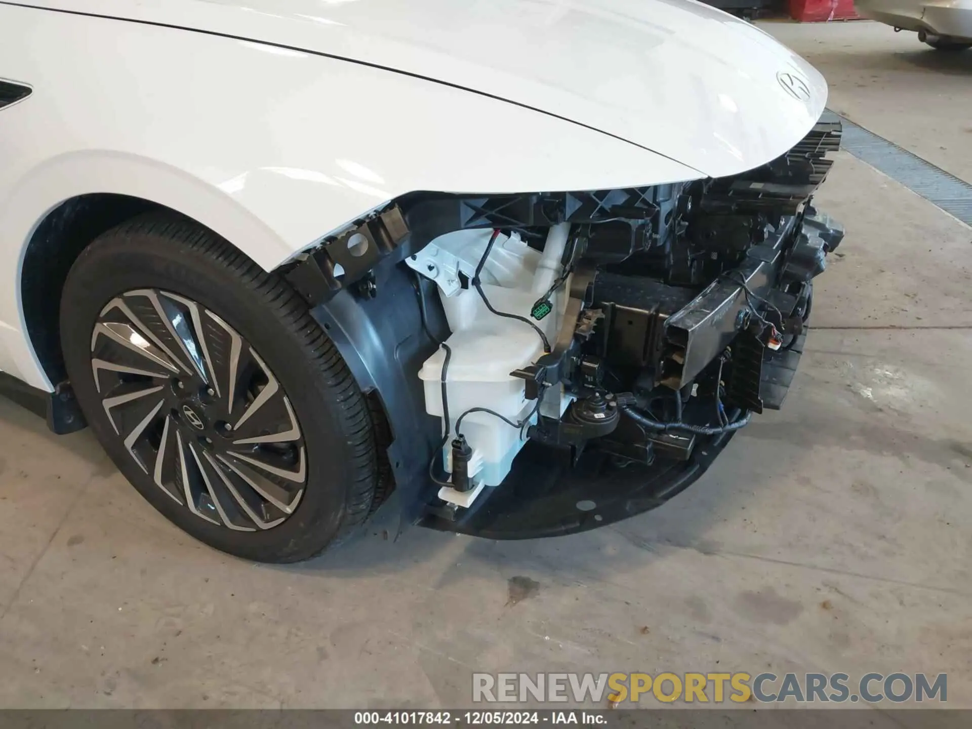 21 Photograph of a damaged car KMHL34JJ5RA085911 HYUNDAI SONATA HYBRID 2024