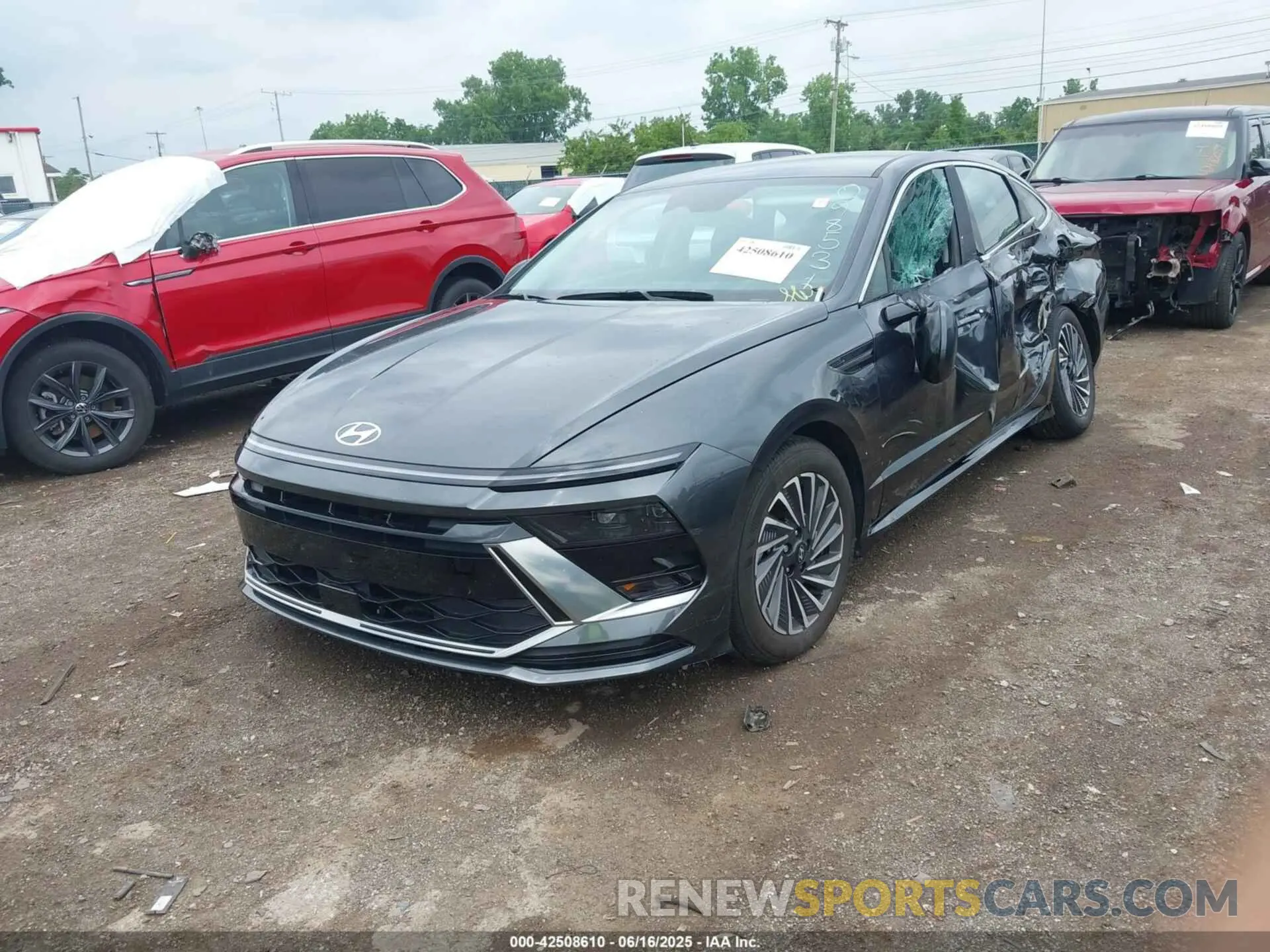 12 Photograph of a damaged car KMHL34JJ5RA098531 HYUNDAI SONATA HYBRID 2024