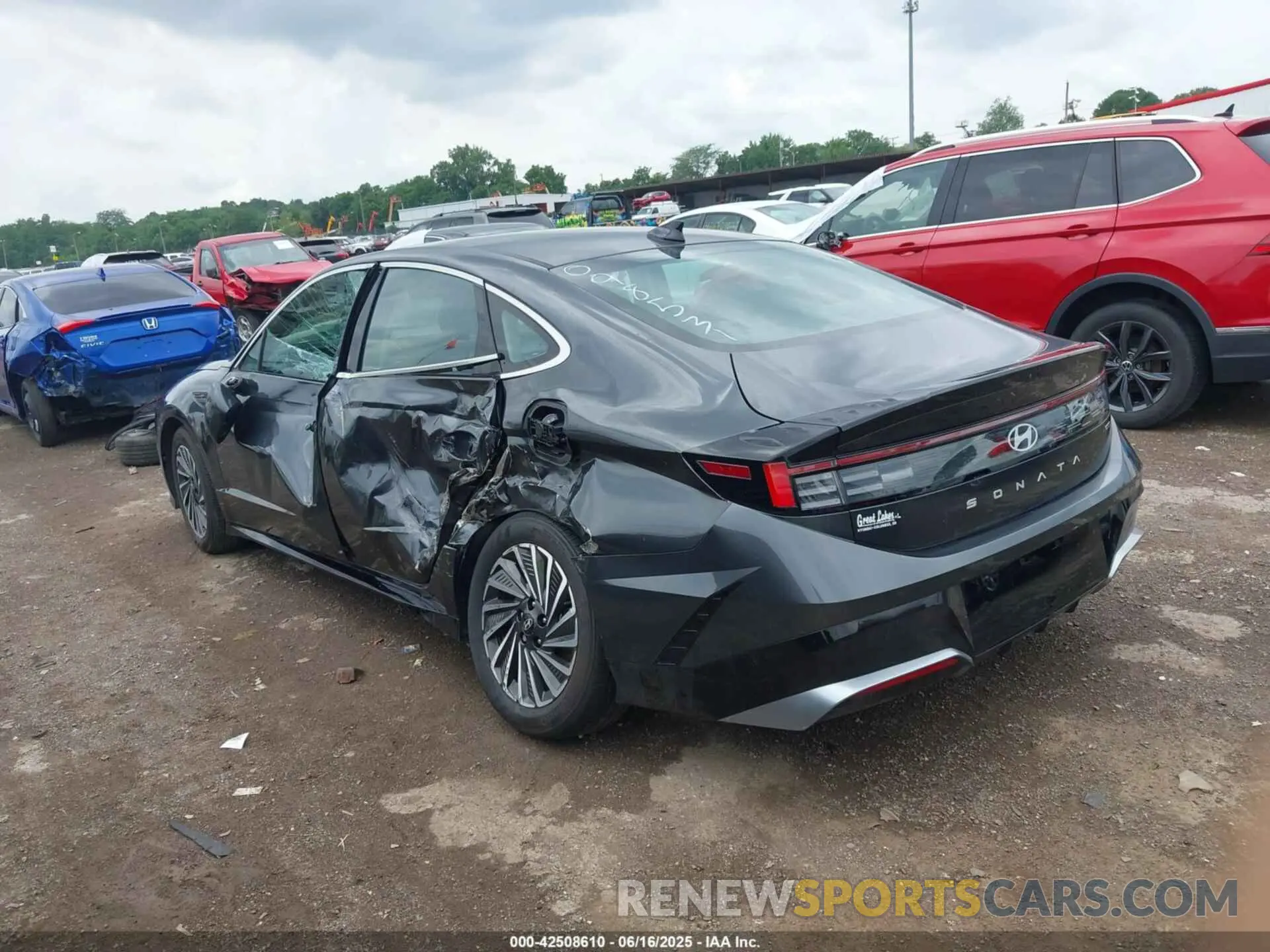 3 Photograph of a damaged car KMHL34JJ5RA098531 HYUNDAI SONATA HYBRID 2024