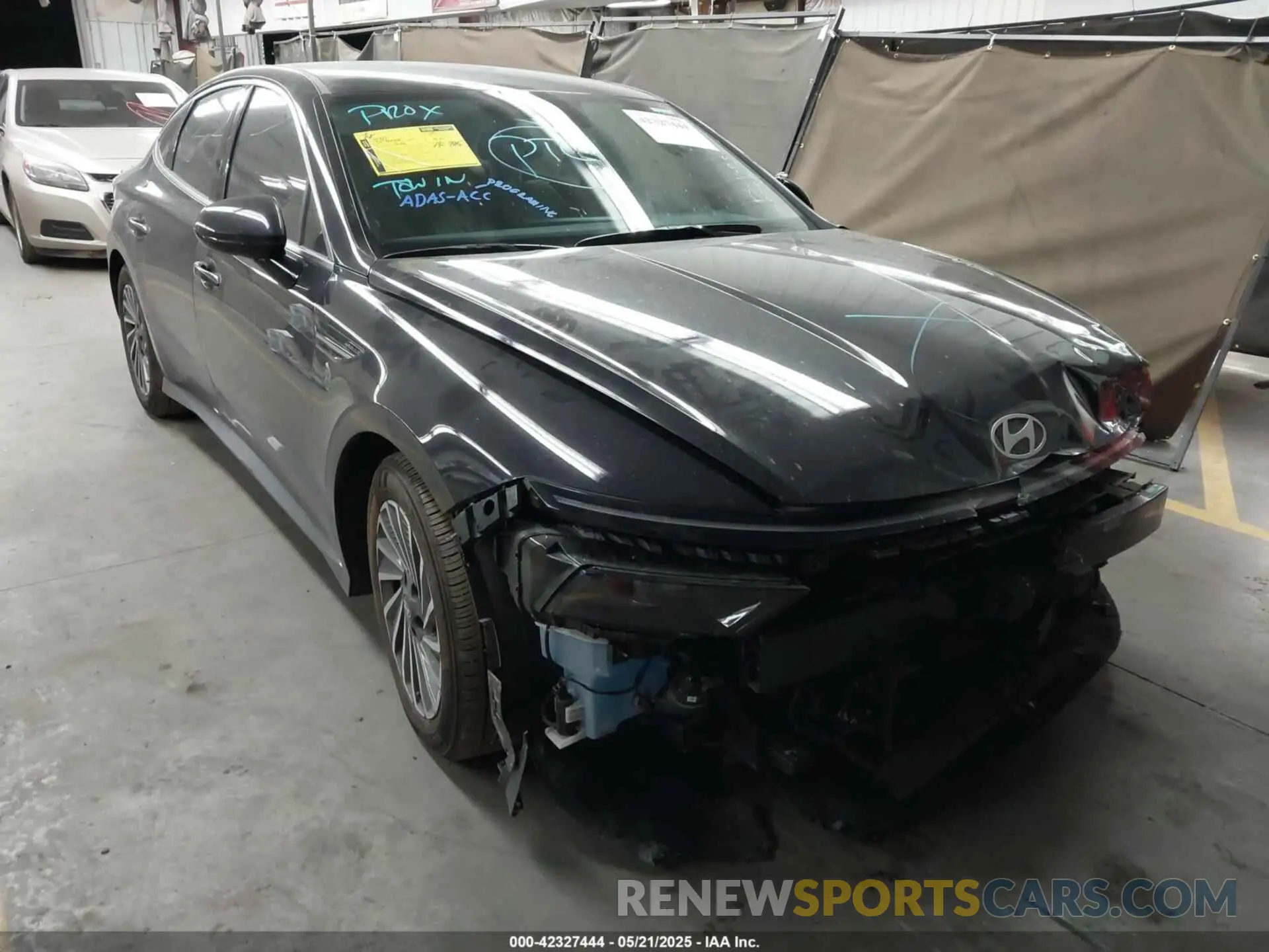 1 Фотография поврежденного автомобиля KMHL34JJ9RA087581 HYUNDAI SONATA HYBRID 2024