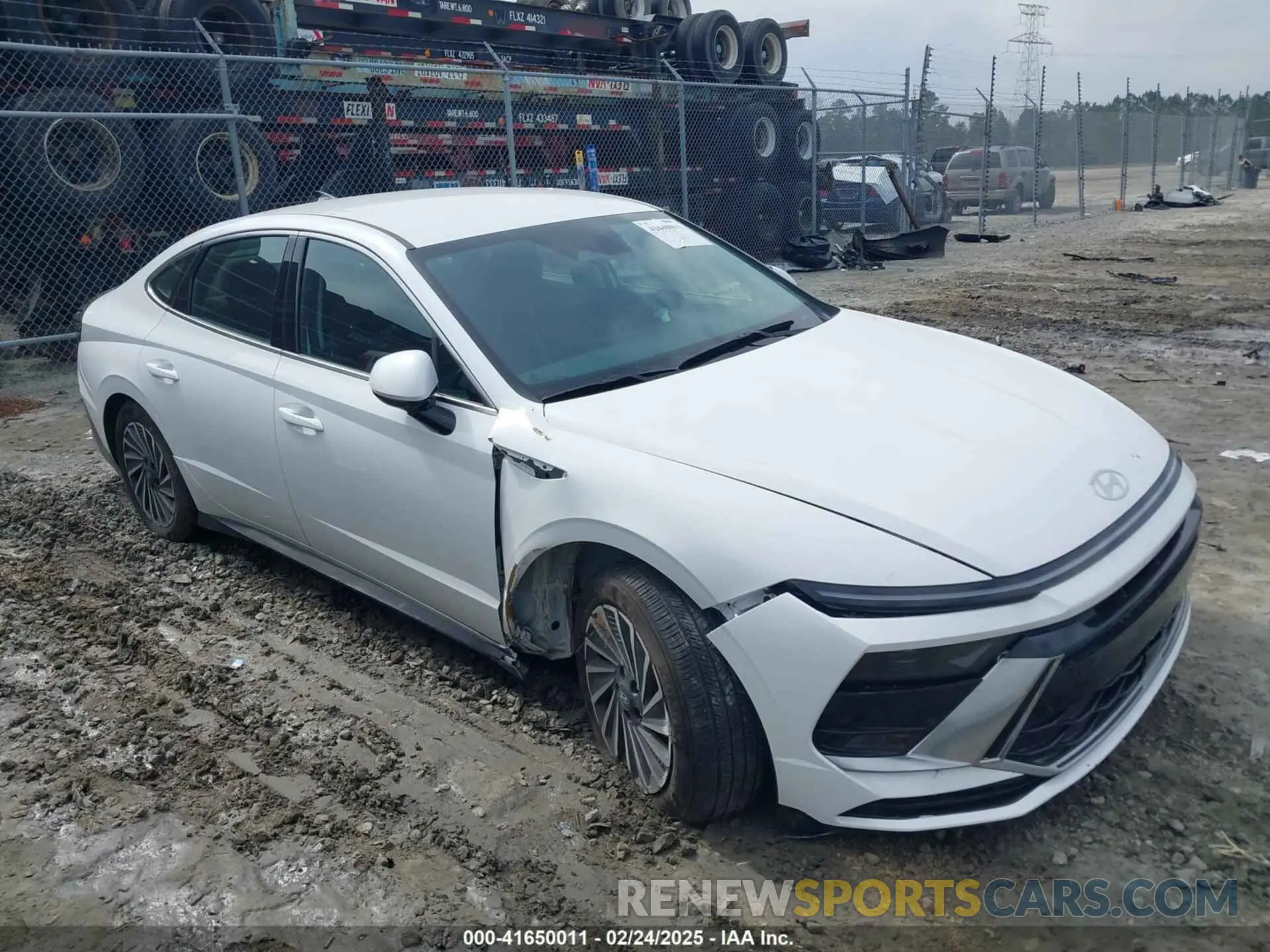 13 Photograph of a damaged car KMHL34JJXRA092529 HYUNDAI SONATA HYBRID 2024
