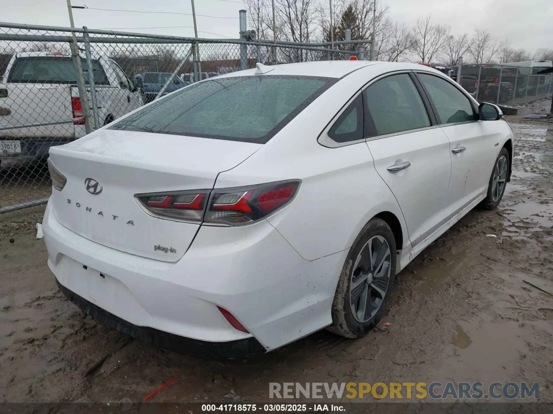 4 Фотография поврежденного автомобиля KMHE14L28KA093382 HYUNDAI SONATA PLUG-IN HYBRID 2019