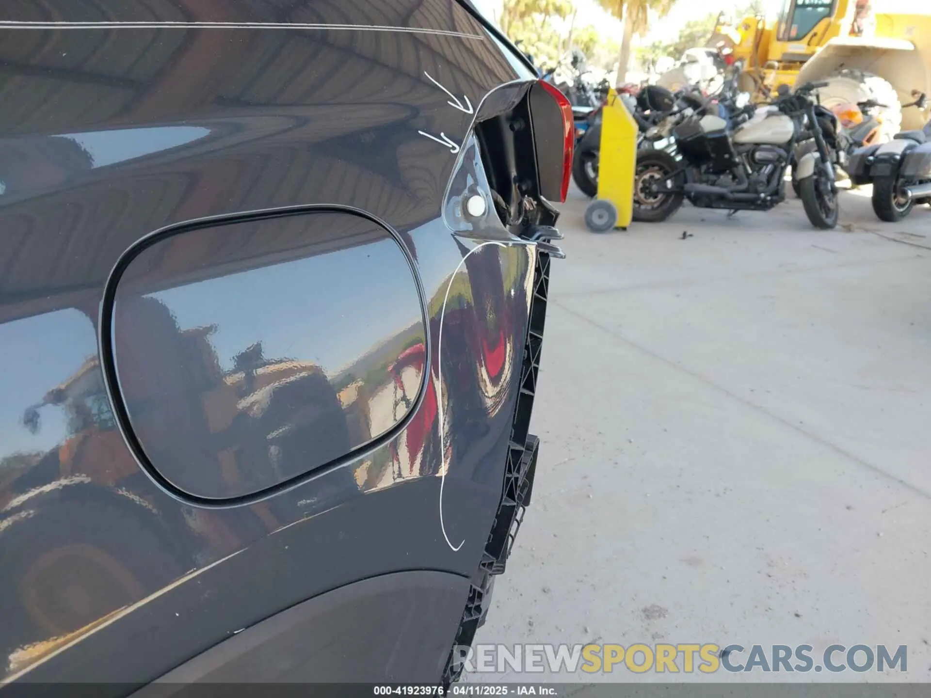 18 Photograph of a damaged car KM8J23A40KU007152 HYUNDAI TUCSON 2019