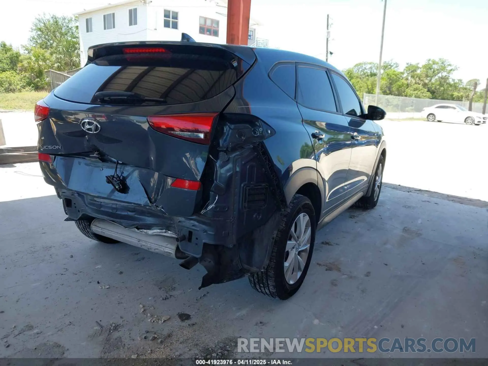 4 Photograph of a damaged car KM8J23A40KU007152 HYUNDAI TUCSON 2019