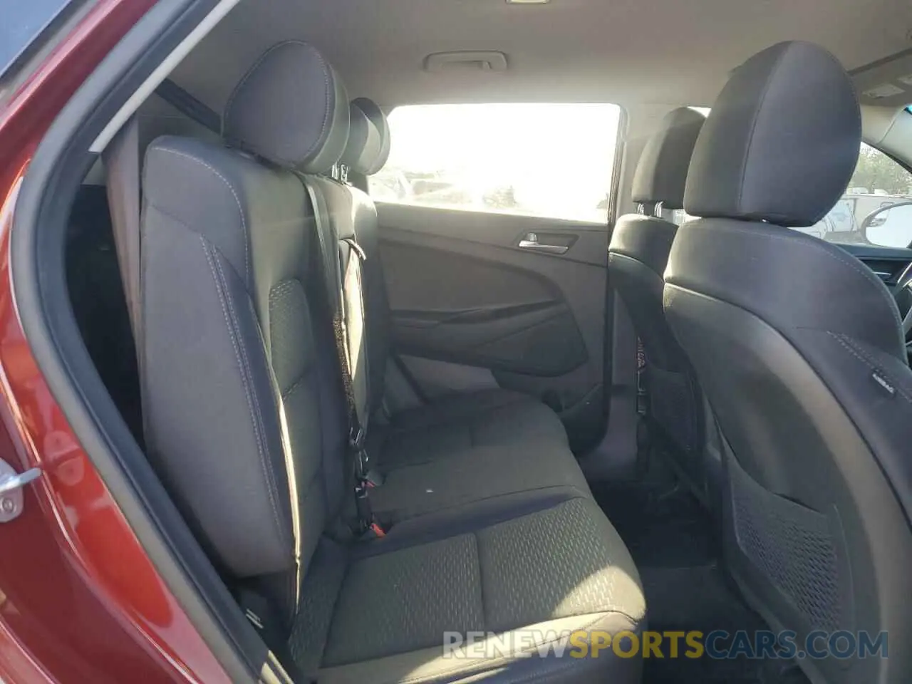 10 Photograph of a damaged car KM8J23A40KU886720 HYUNDAI TUCSON 2019