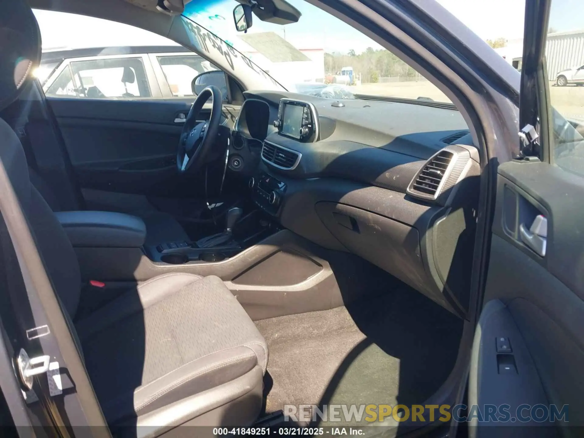 5 Photograph of a damaged car KM8J23A40KU894803 HYUNDAI TUCSON 2019