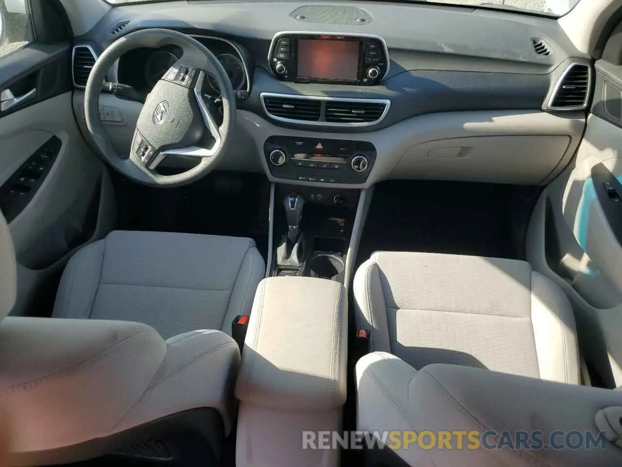 8 Фотография поврежденного автомобиля KM8J23A41KU968584 HYUNDAI TUCSON 2019