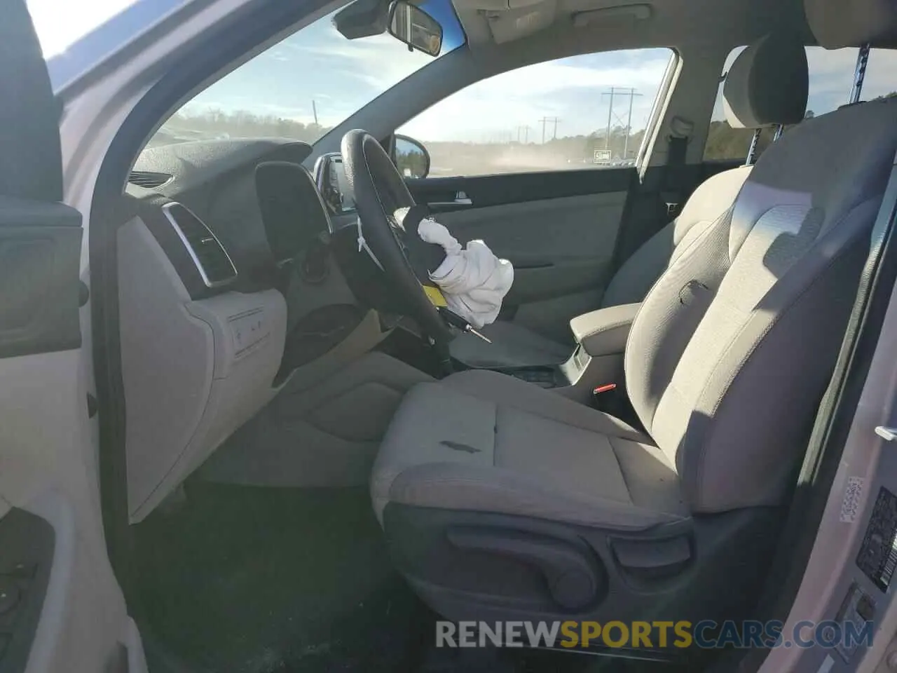 7 Photograph of a damaged car KM8J23A42KU886878 HYUNDAI TUCSON 2019