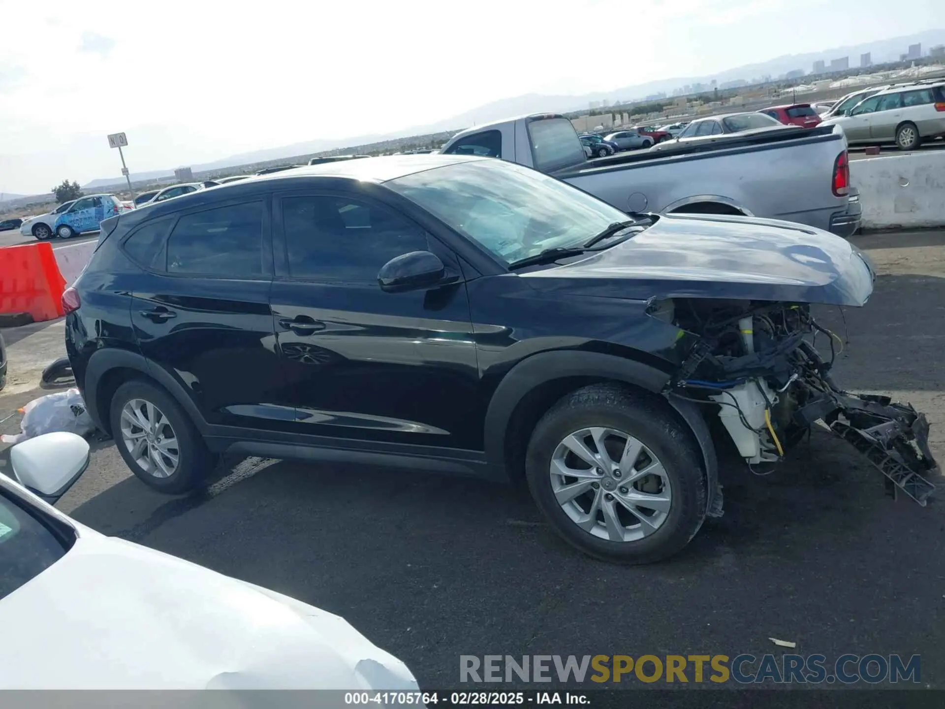 14 Фотография поврежденного автомобиля KM8J23A43KU852982 HYUNDAI TUCSON 2019