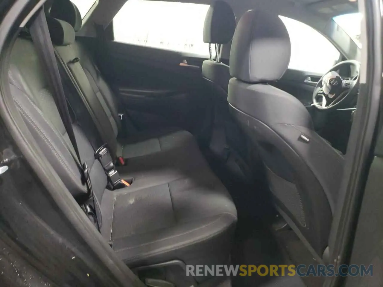 10 Photograph of a damaged car KM8J23A43KU868793 HYUNDAI TUCSON 2019