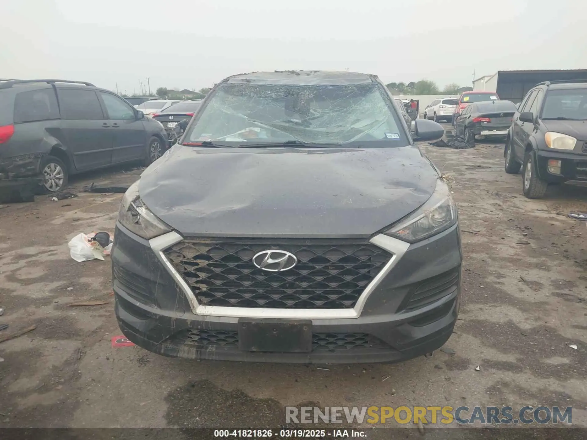 12 Фотография поврежденного автомобиля KM8J23A44KU967882 HYUNDAI TUCSON 2019