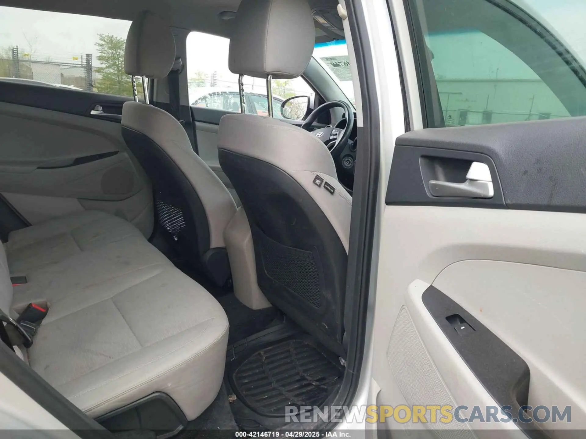 8 Фотография поврежденного автомобиля KM8J23A45KU936379 HYUNDAI TUCSON 2019