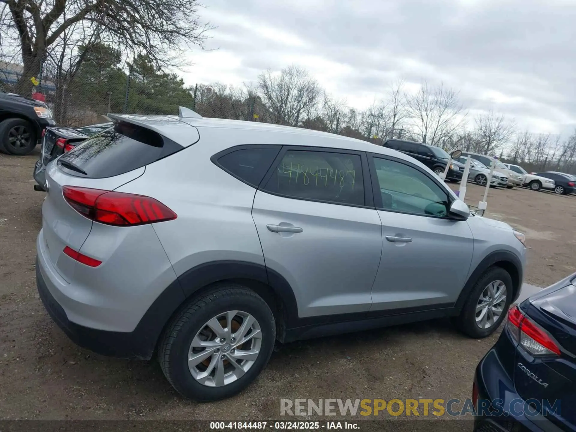 12 Фотография поврежденного автомобиля KM8J23A46KU902032 HYUNDAI TUCSON 2019
