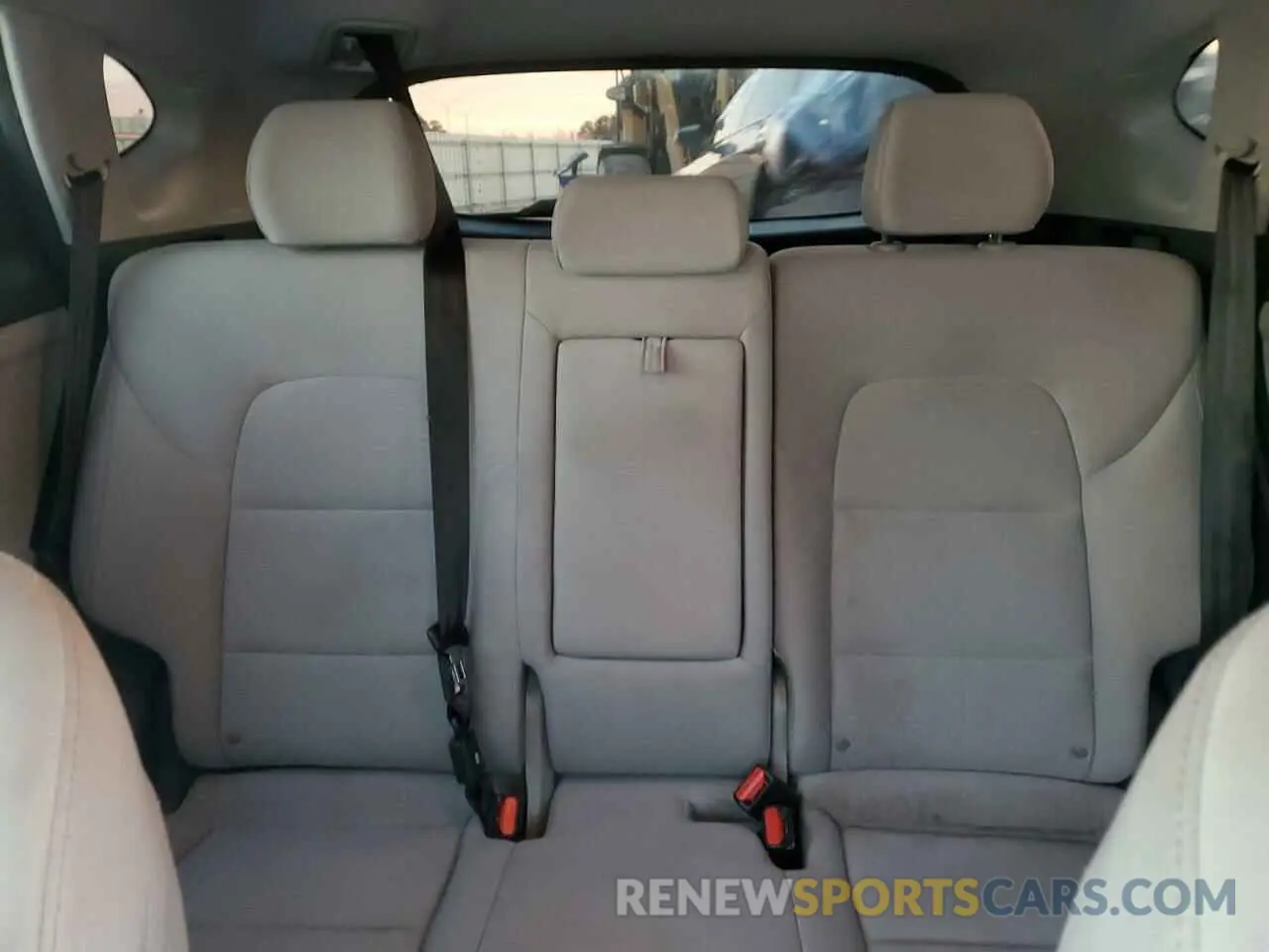 10 Фотография поврежденного автомобиля KM8J23A46KU913046 HYUNDAI TUCSON 2019