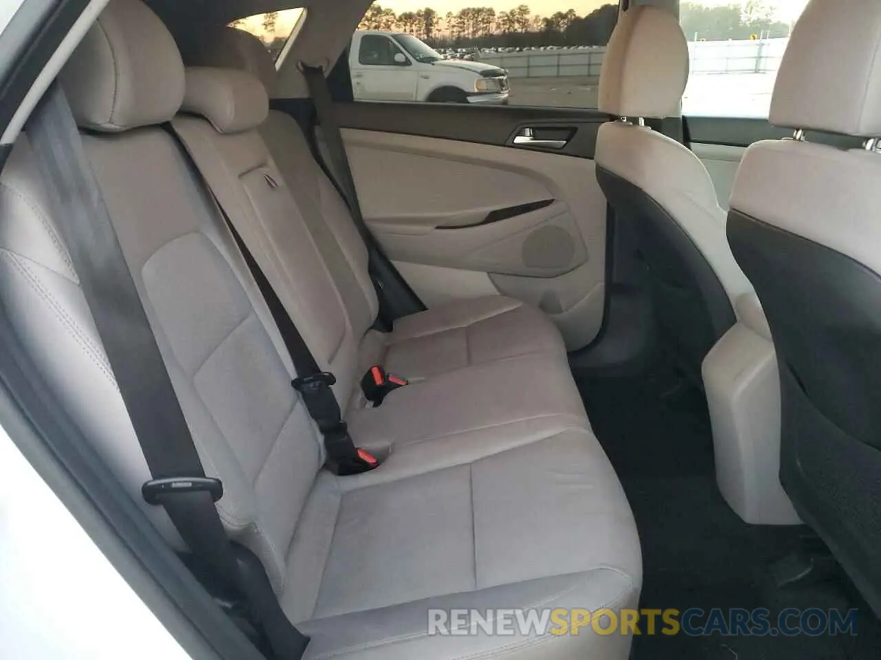 11 Фотография поврежденного автомобиля KM8J23A46KU913046 HYUNDAI TUCSON 2019