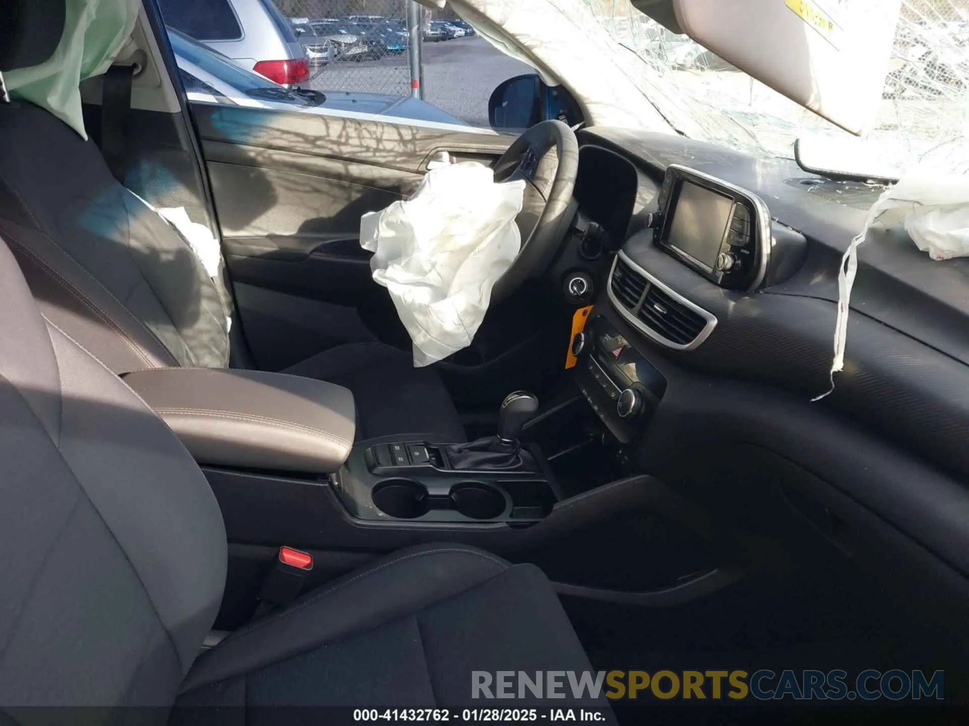 5 Фотография поврежденного автомобиля KM8J23A47KU963843 HYUNDAI TUCSON 2019