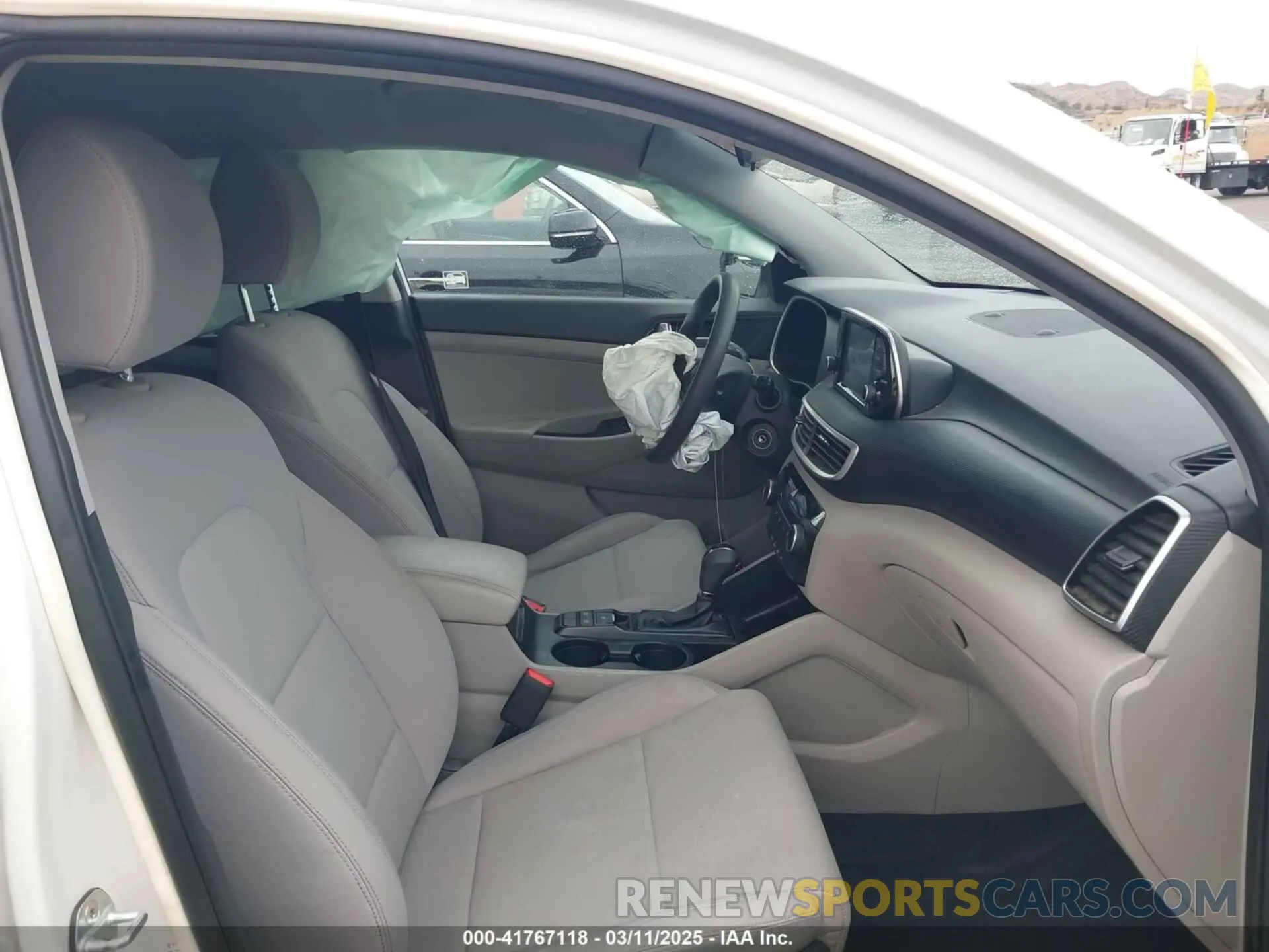 5 Photograph of a damaged car KM8J23A48KU026984 HYUNDAI TUCSON 2019
