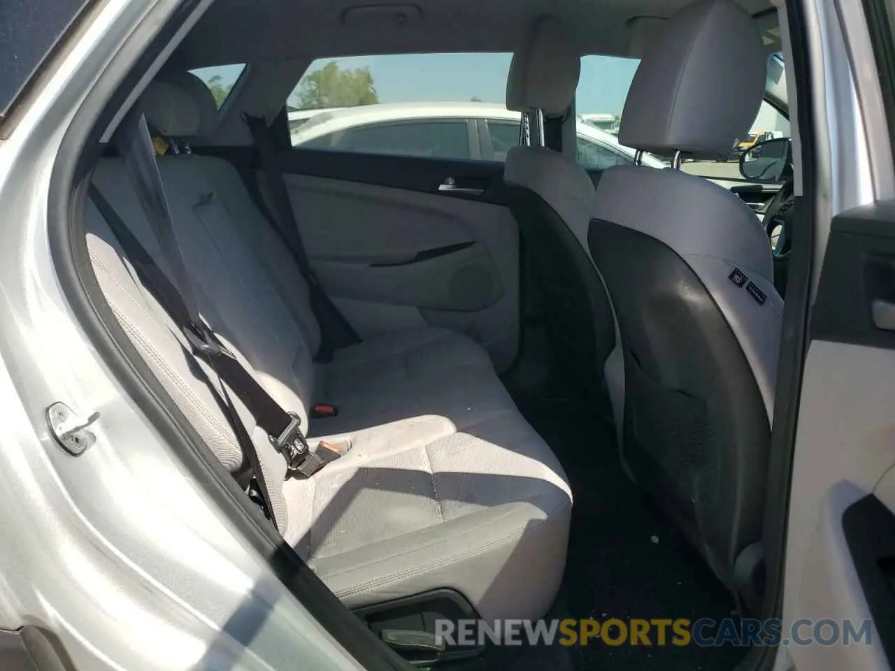 10 Photograph of a damaged car KM8J23A48KU898873 HYUNDAI TUCSON 2019