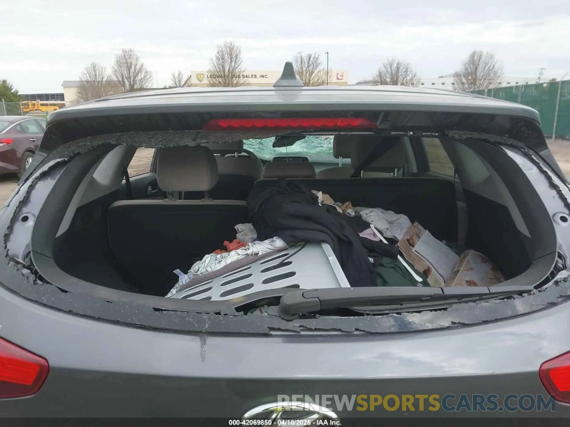 19 Photograph of a damaged car KM8J23A48KU923772 HYUNDAI TUCSON 2019