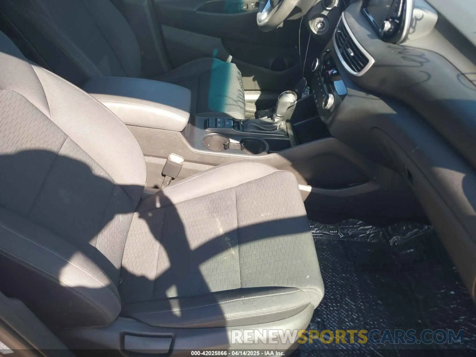 5 Фотография поврежденного автомобиля KM8J23A49KU940287 HYUNDAI TUCSON 2019