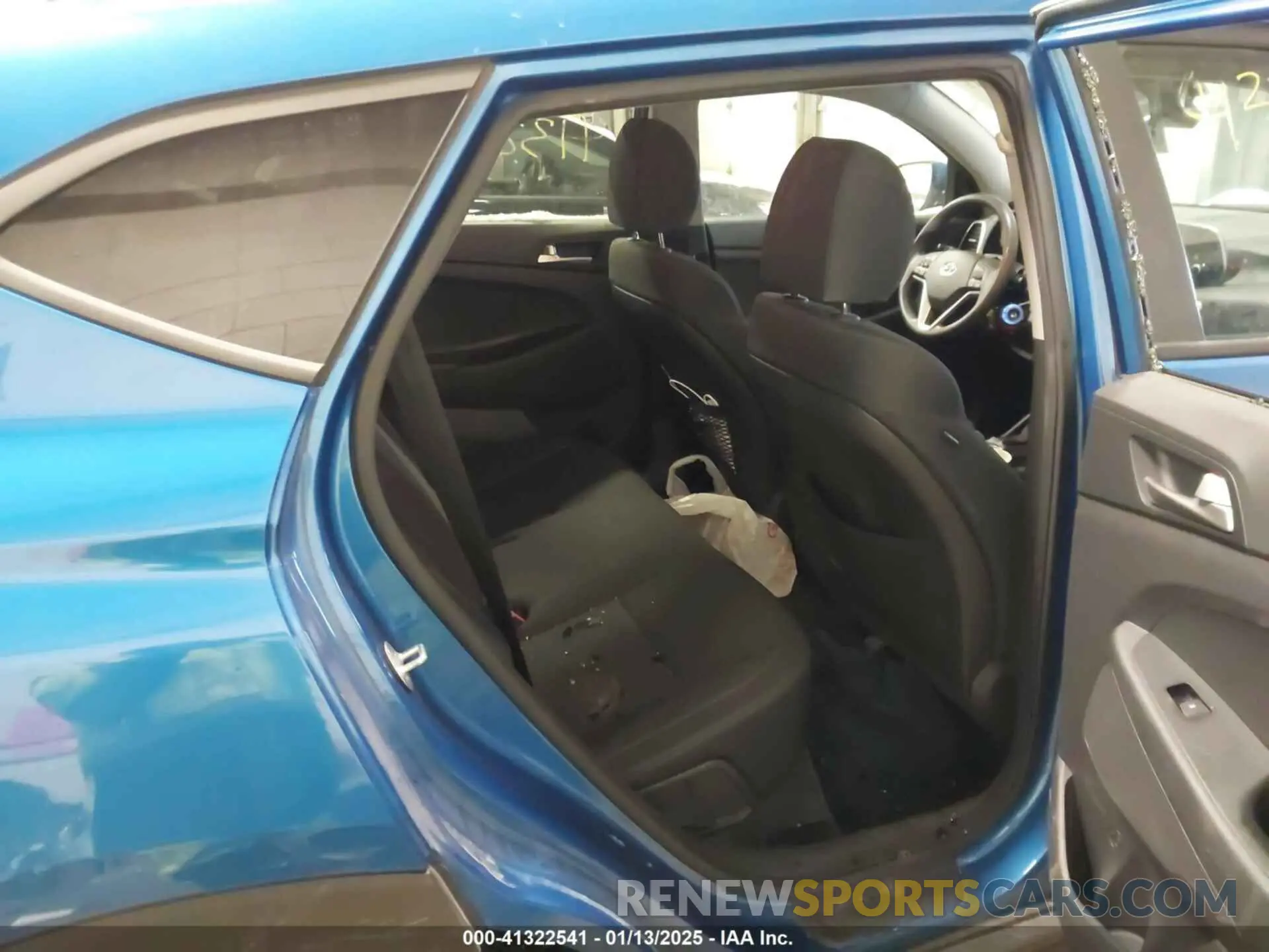8 Фотография поврежденного автомобиля KM8J23A49KU956652 HYUNDAI TUCSON 2019