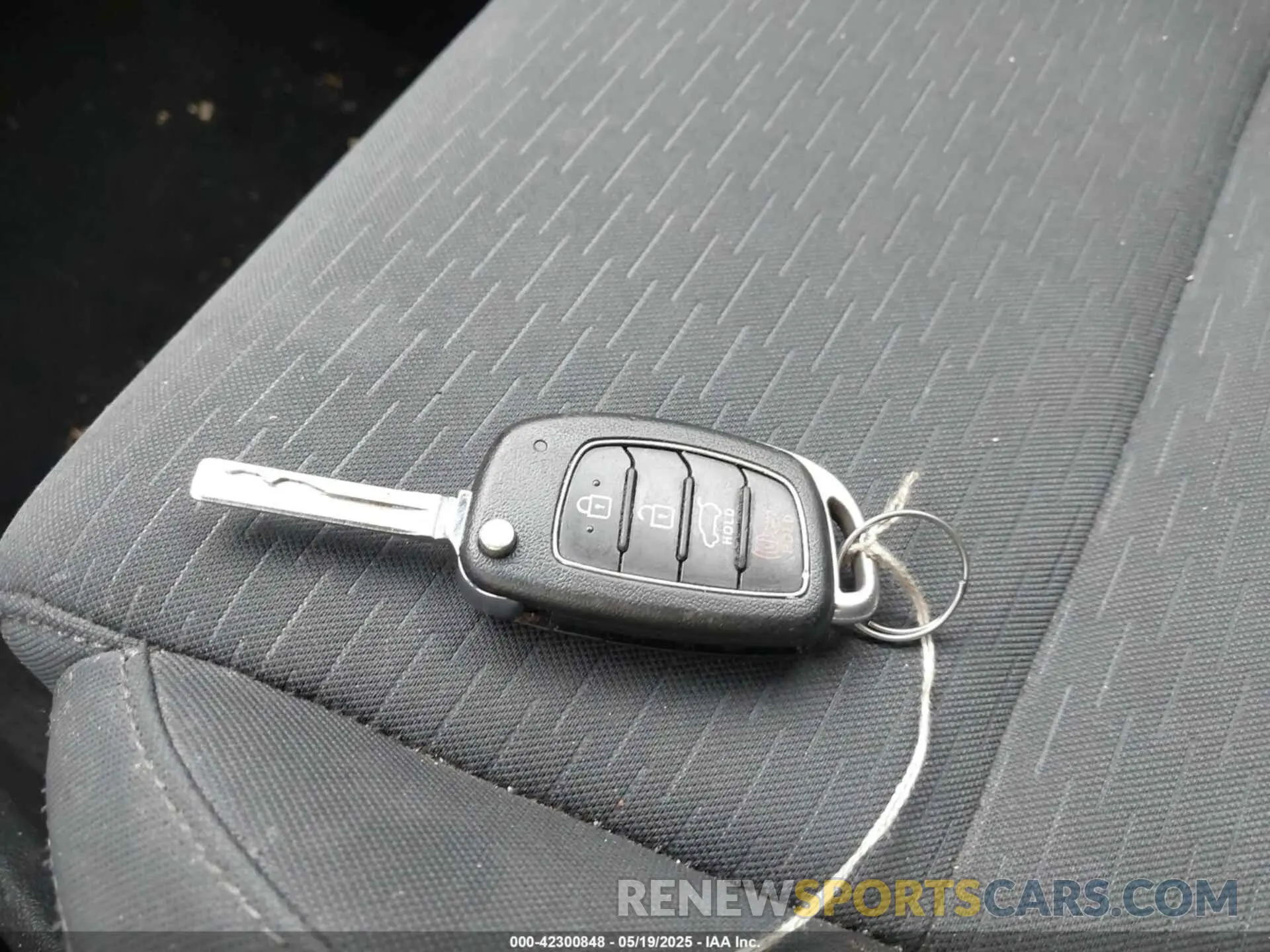 11 Photograph of a damaged car KM8J23A4XKU023276 HYUNDAI TUCSON 2019