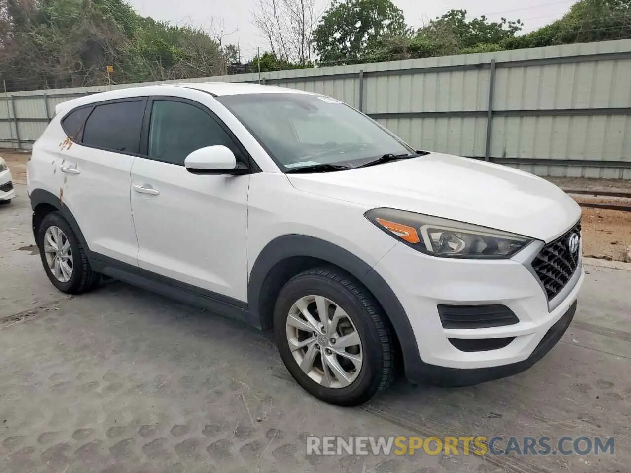 4 Photograph of a damaged car KM8J23A4XKU886871 HYUNDAI TUCSON 2019