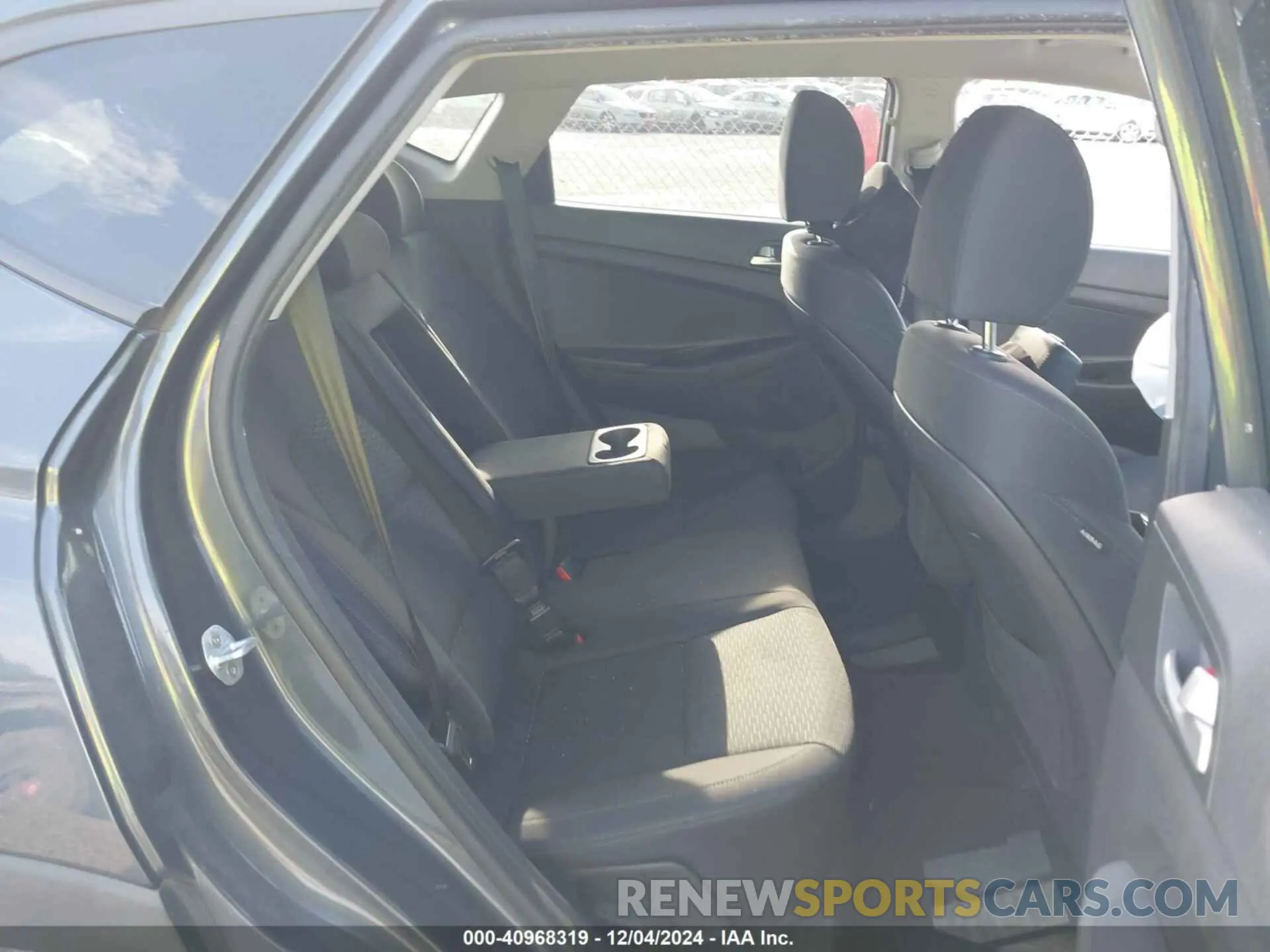8 Photograph of a damaged car KM8J23A4XKU932814 HYUNDAI TUCSON 2019